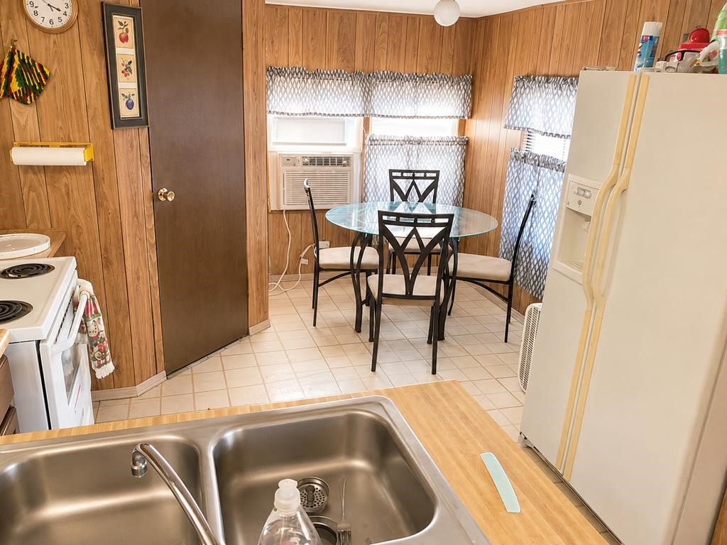 270 Peachtree Drive Property Photo 11