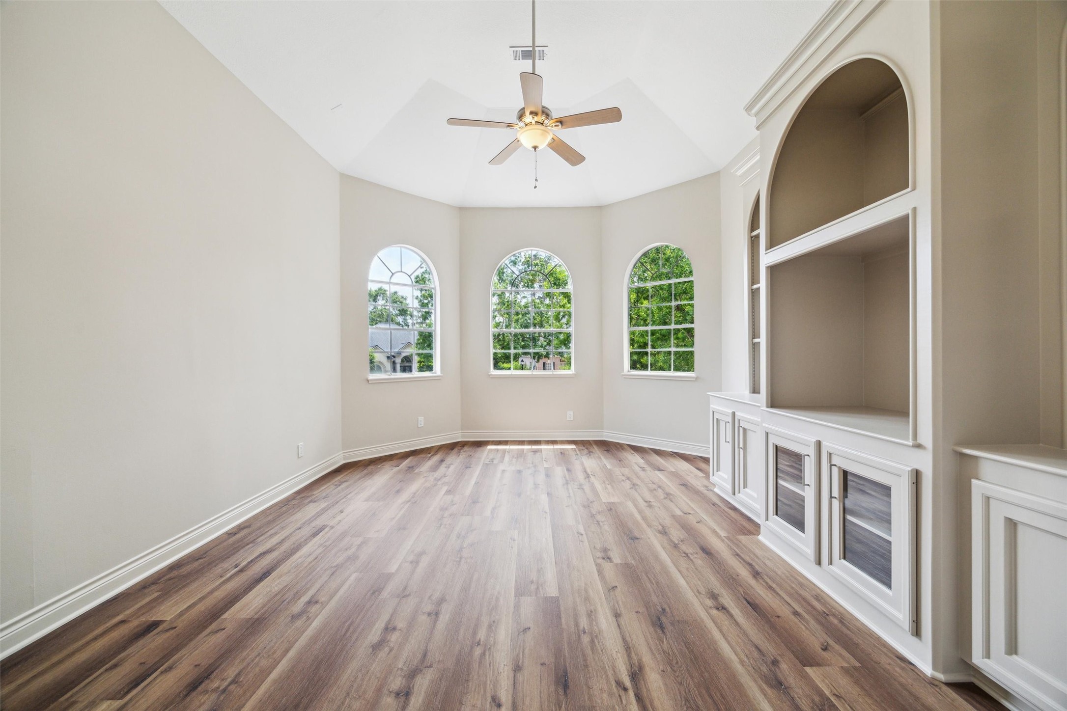 11 Twin Greens Court Property Photo 27