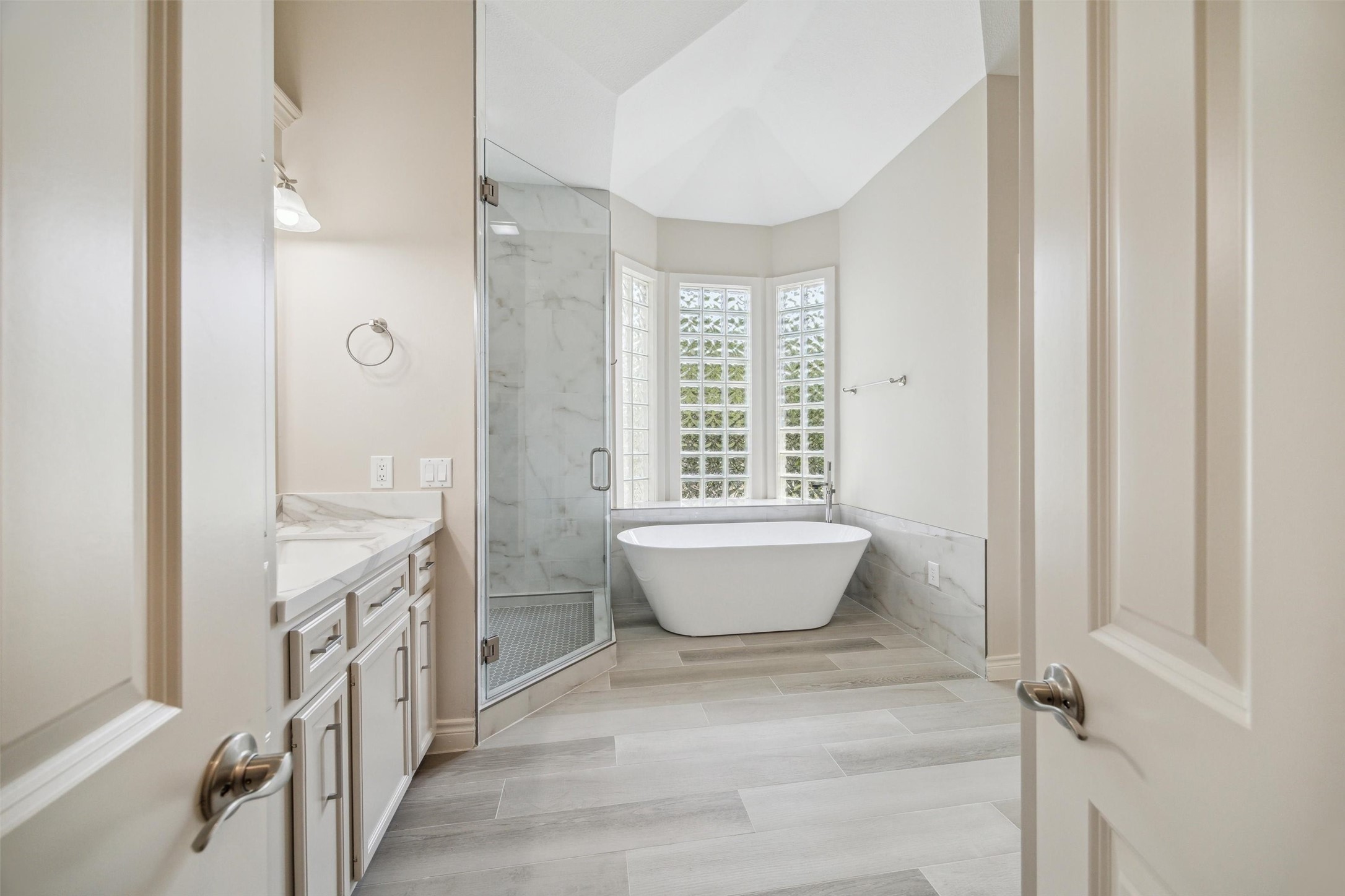 11 Twin Greens Court Property Photo 31