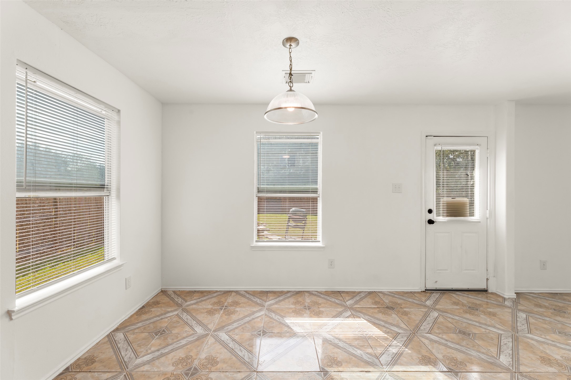1931 Blossom Breeze Lane Property Photo 17