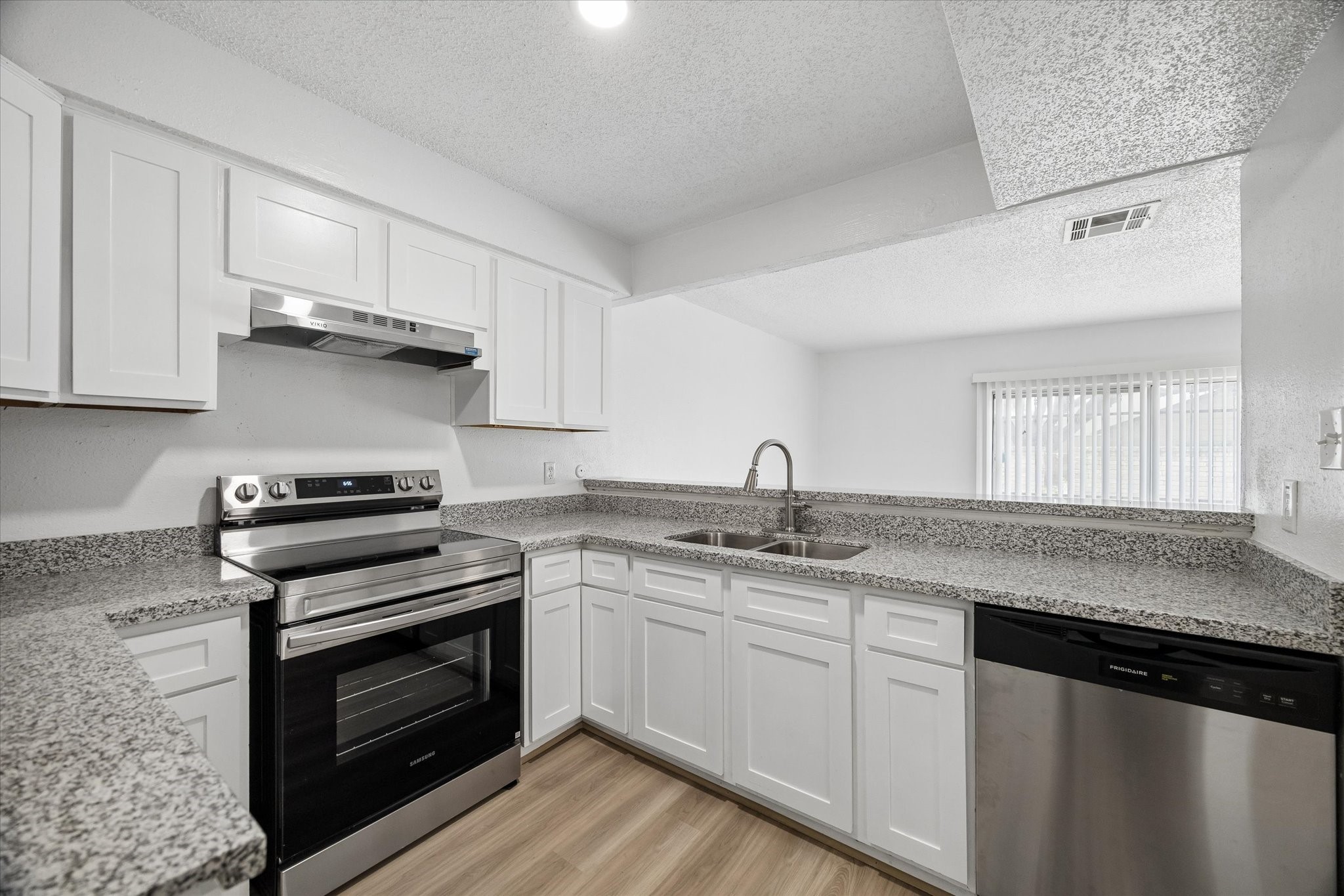 12522 Newbrook Drive Property Photo 7