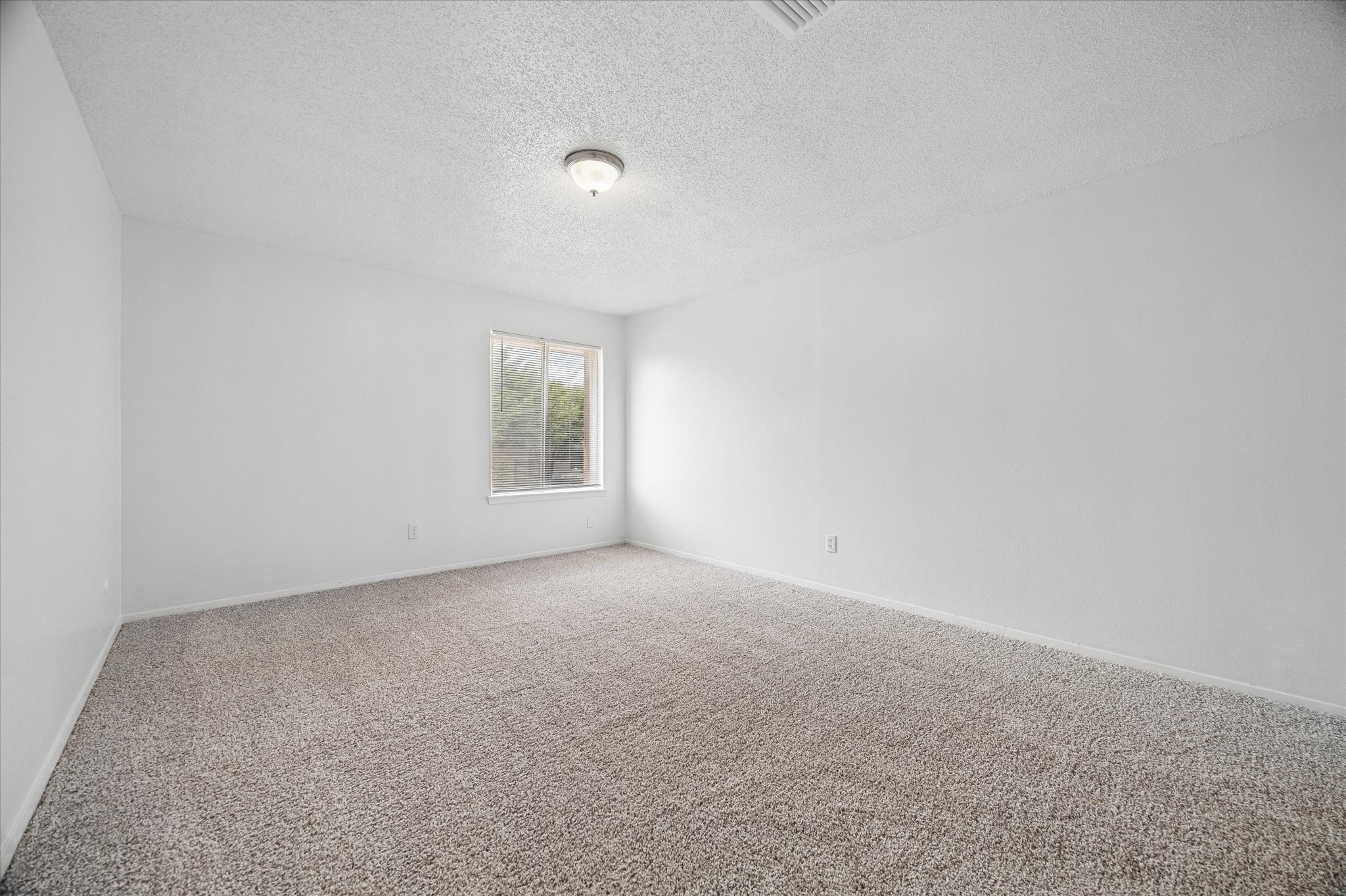 12522 Newbrook Drive Property Photo 9