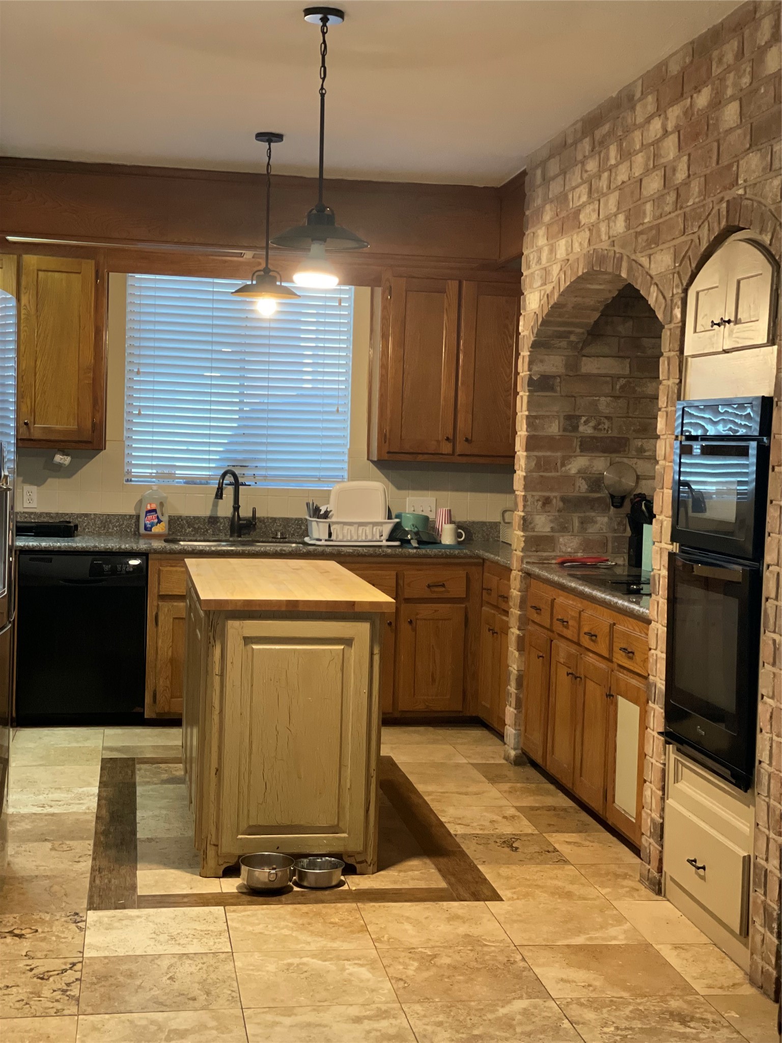 17810 Clearlight Lane Property Photo 3
