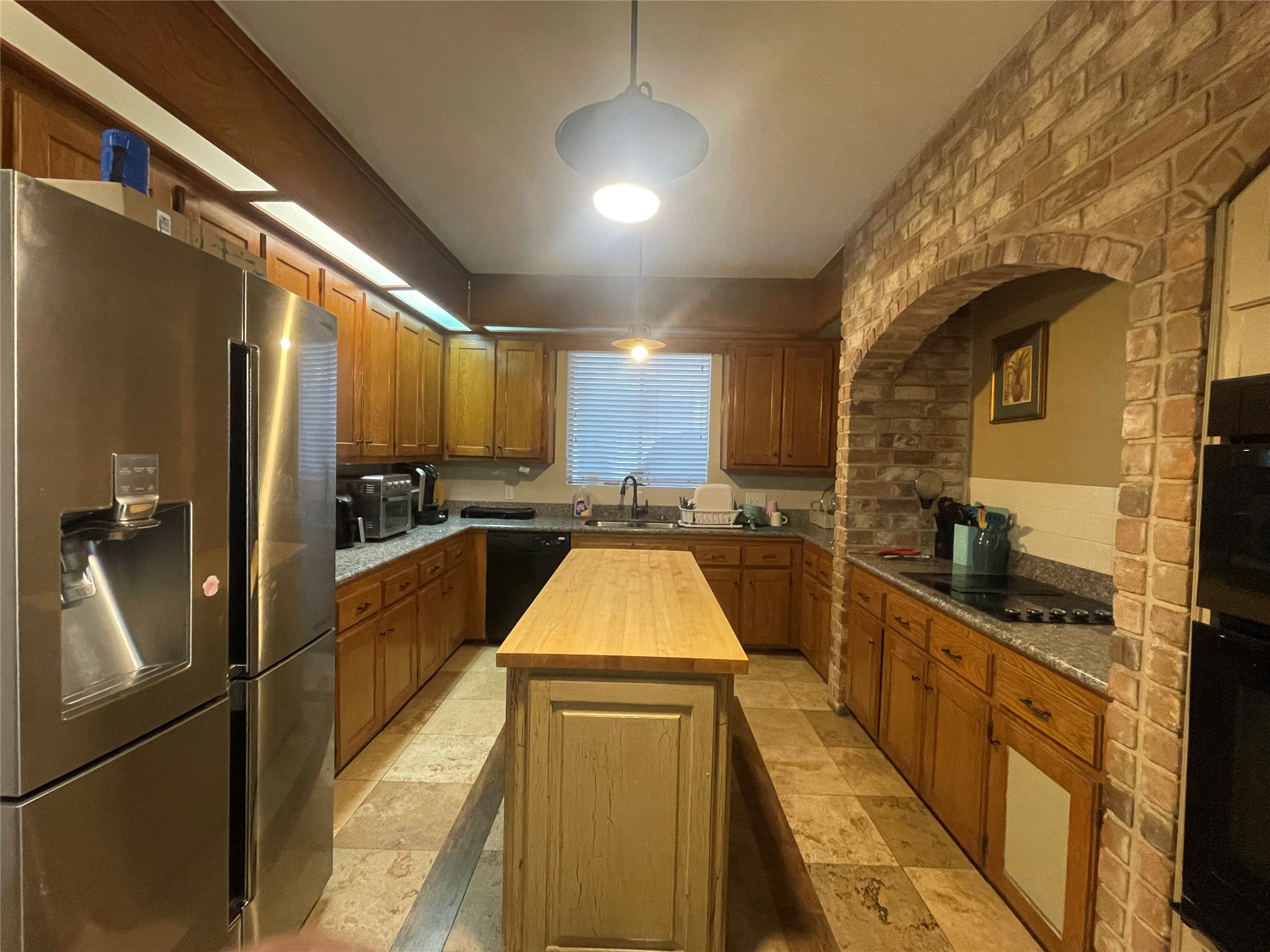 17810 Clearlight Lane Property Photo 4