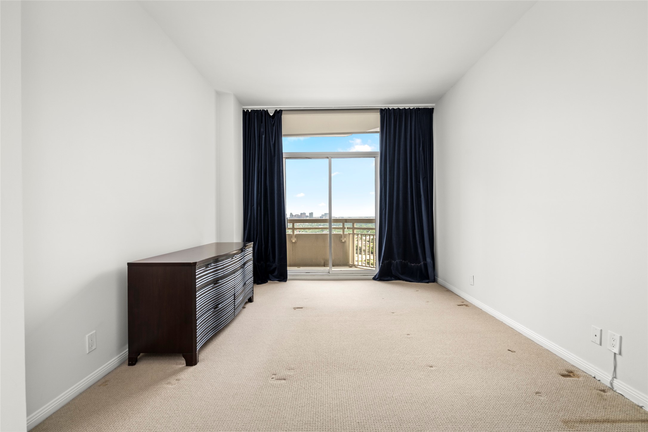 14 Greenway Plaza 26o Property Photo 14