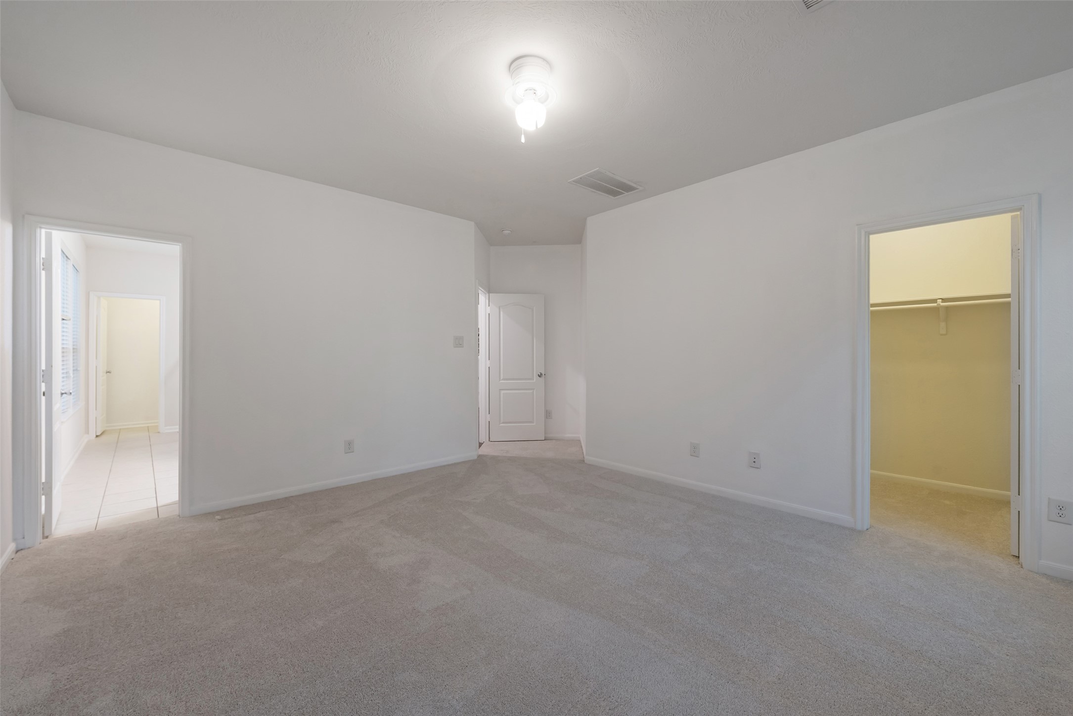 4006 Streambed Trail Property Photo 12
