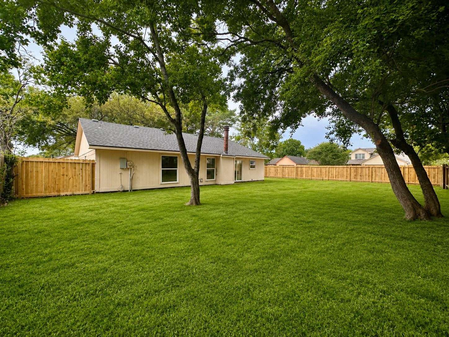 7730 Chaseview Drive Property Photo 25