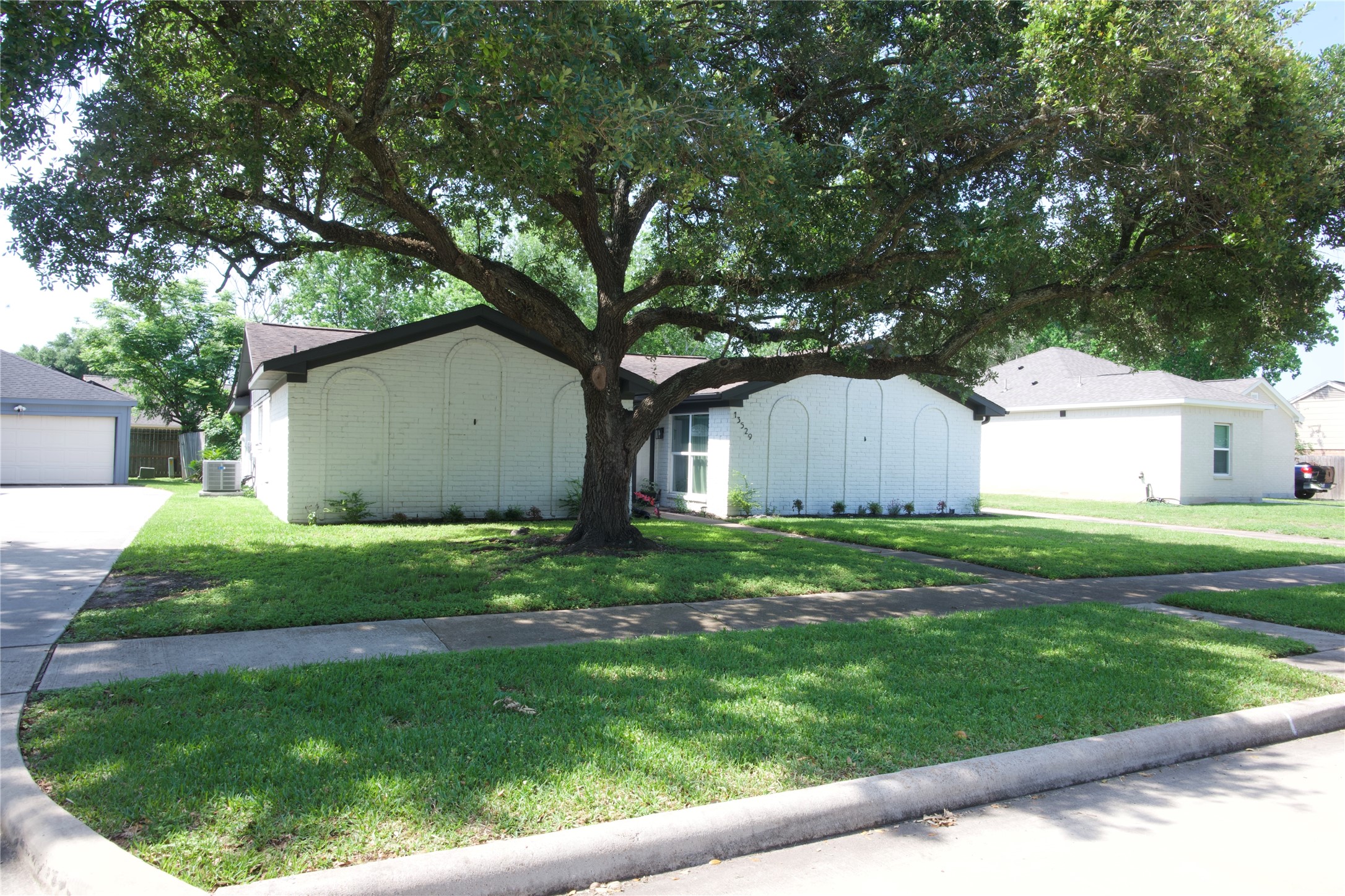 13529 Woodchester Drive Property Photo 3