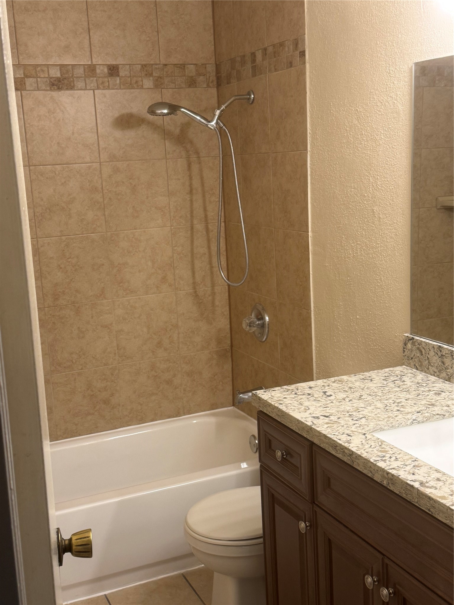 17401 Red Oak Drive 61 Property Photo 6
