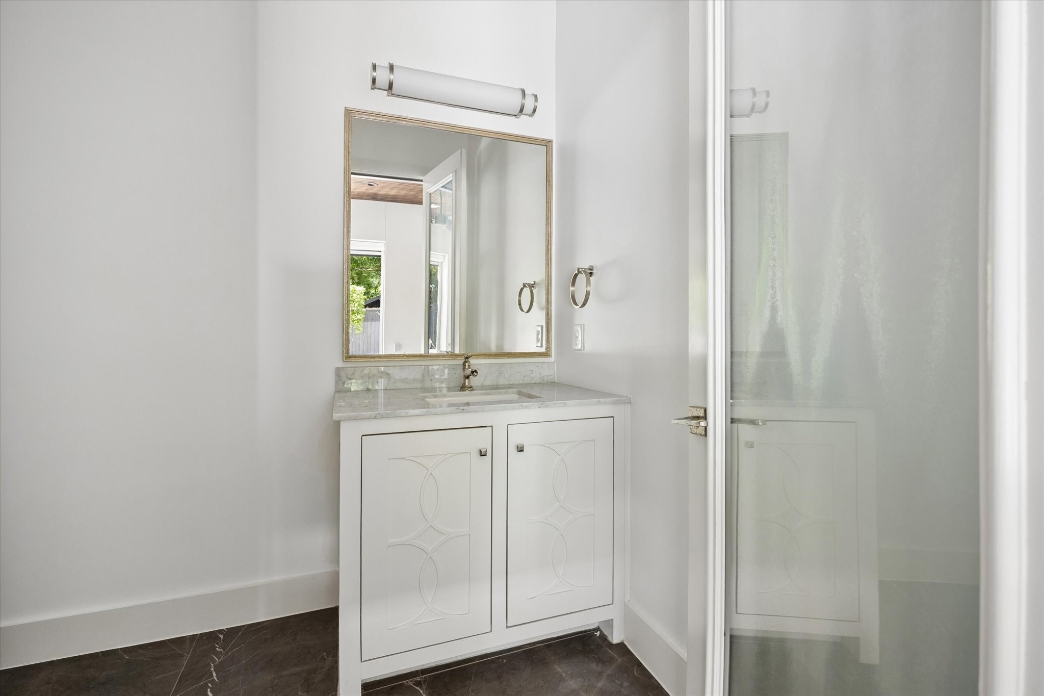 1737 Milford Street Property Photo 40