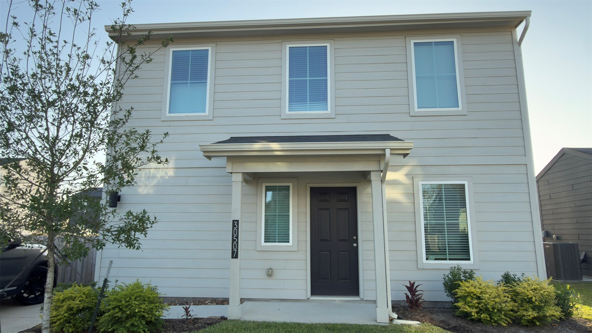 30507 Bladnoch Lane Property Photo 1