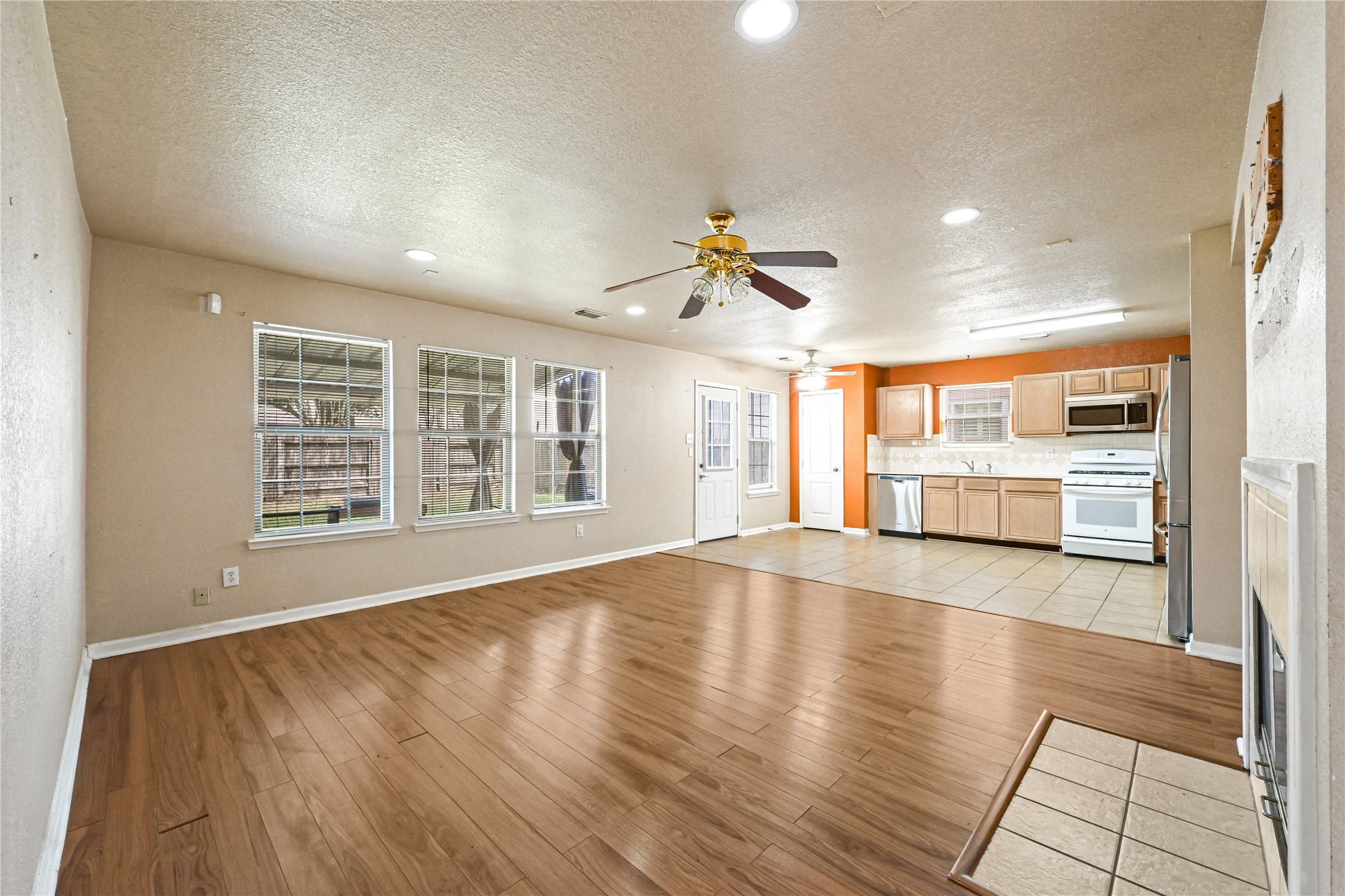 15822 Kings Cypress Lane Property Photo 6