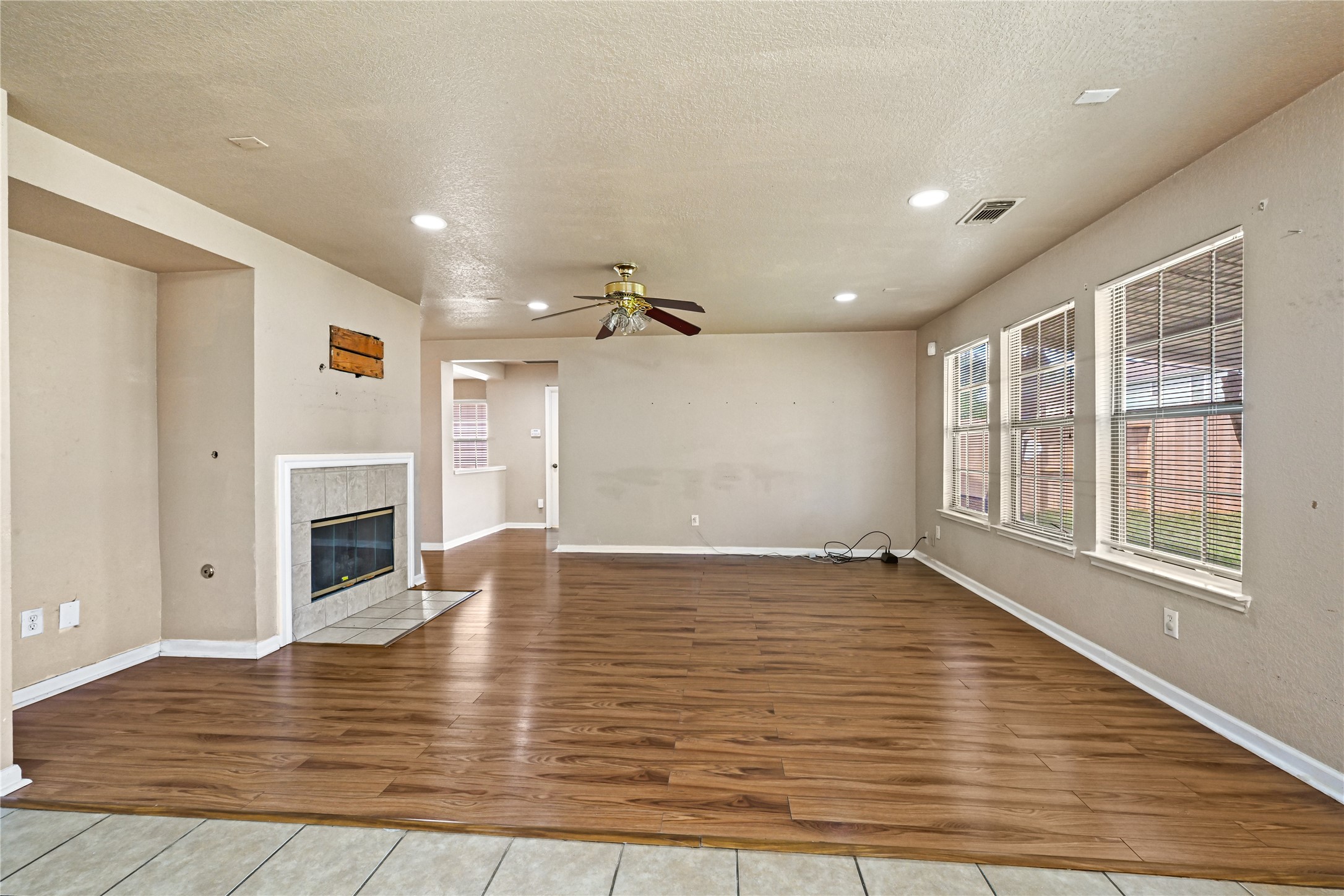 15822 Kings Cypress Lane Property Photo 7
