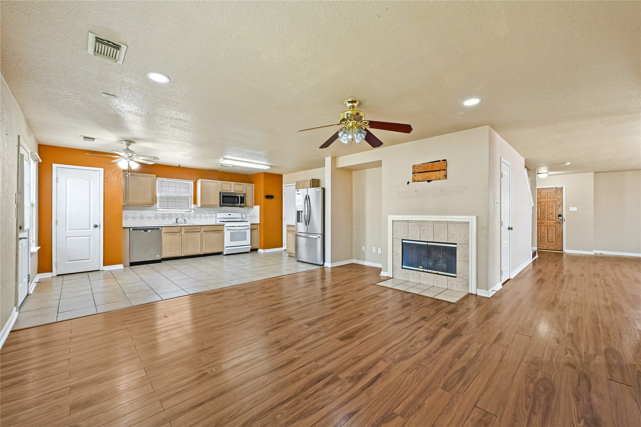 15822 Kings Cypress Lane Property Photo 8