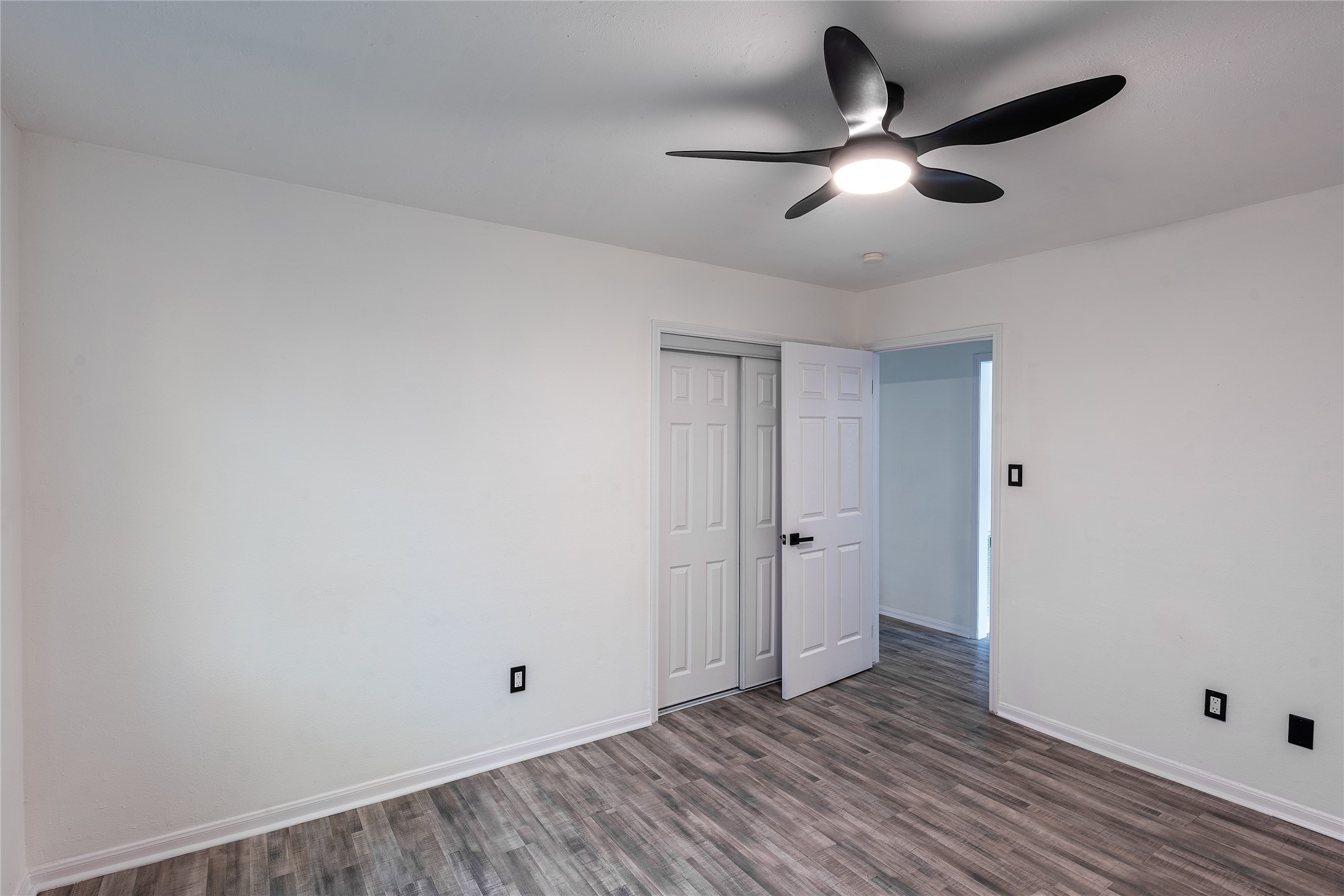 1814 Elmwood Court Property Photo 15