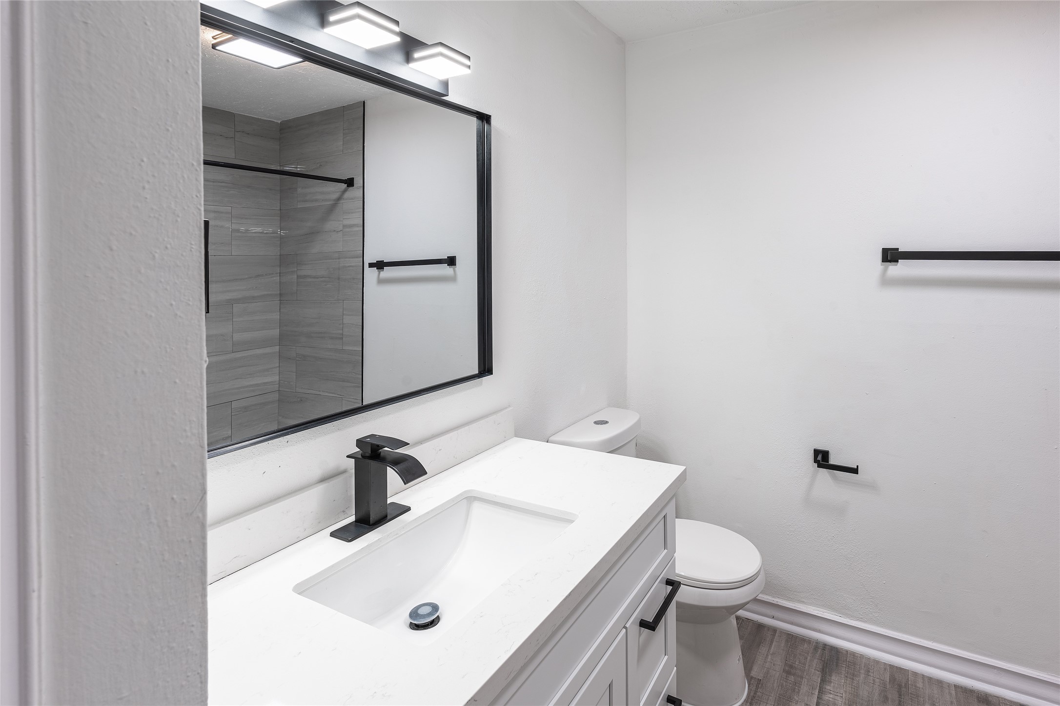 1814 Elmwood Court Property Photo 18