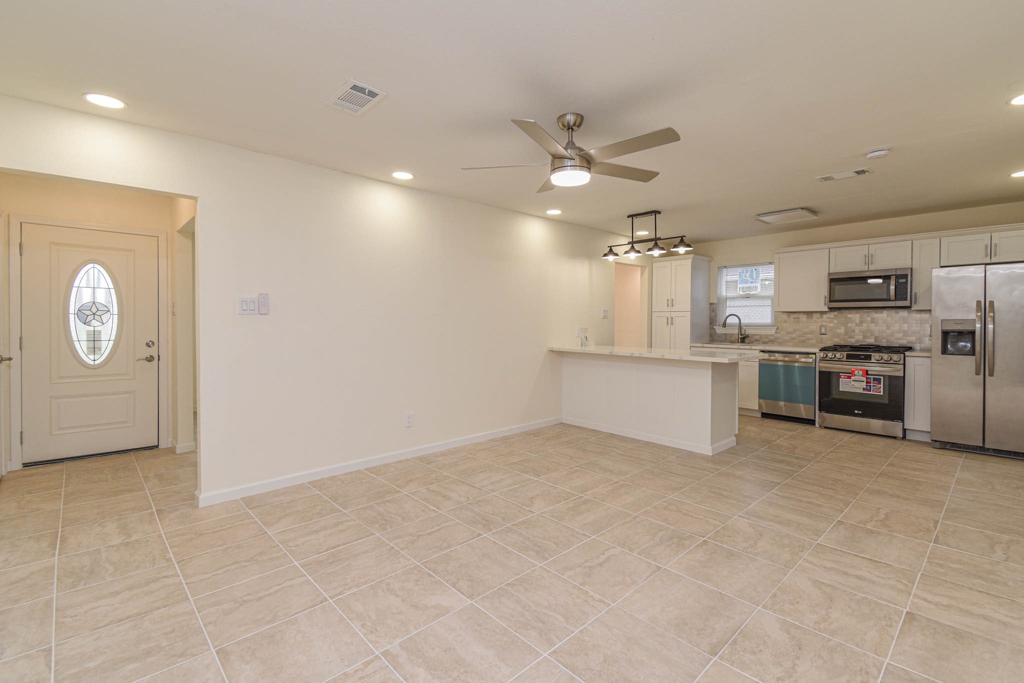 5003 Denoron Drive Property Photo 7