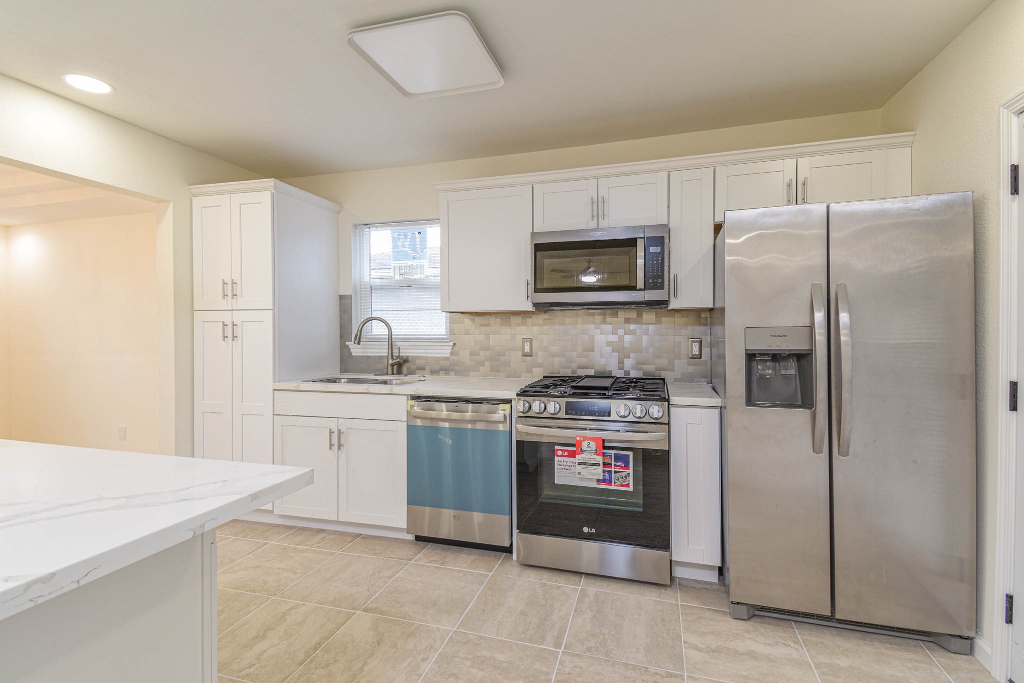 5003 Denoron Drive Property Photo 11
