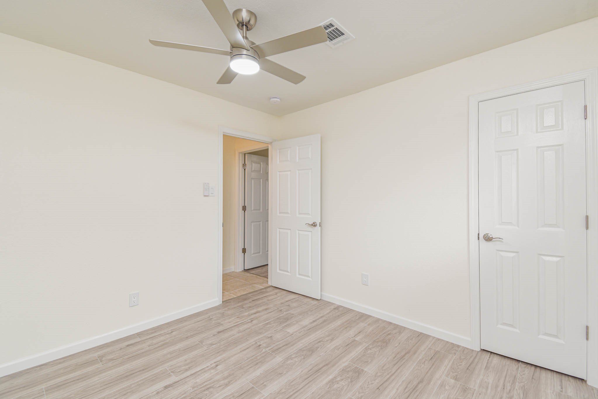 5003 Denoron Drive Property Photo 20