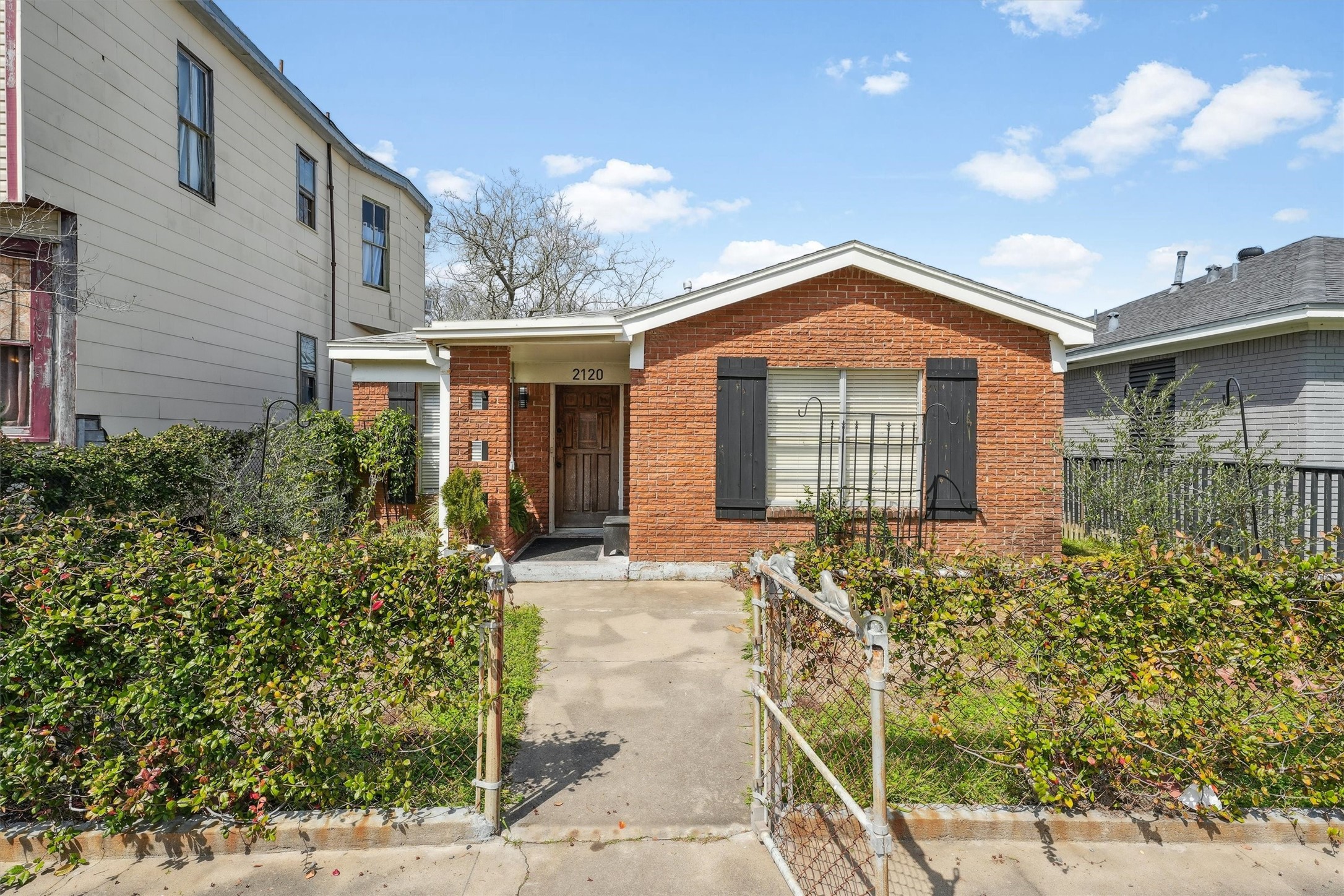 2120 Avenue L Property Photo 1
