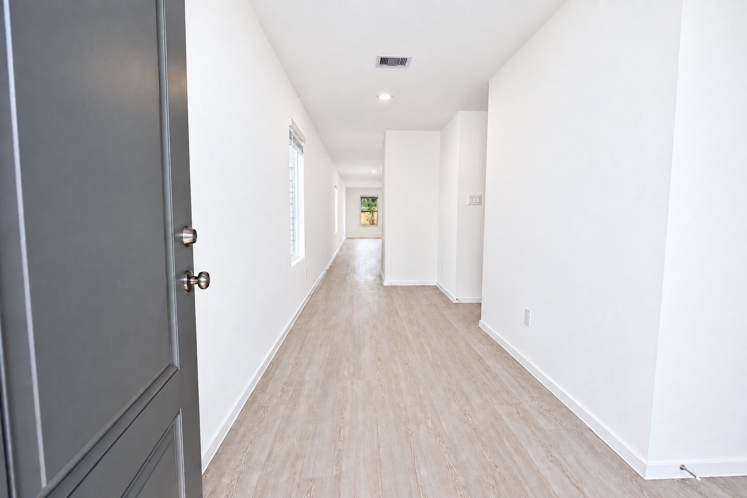 10947 Independence Road Property Photo 4