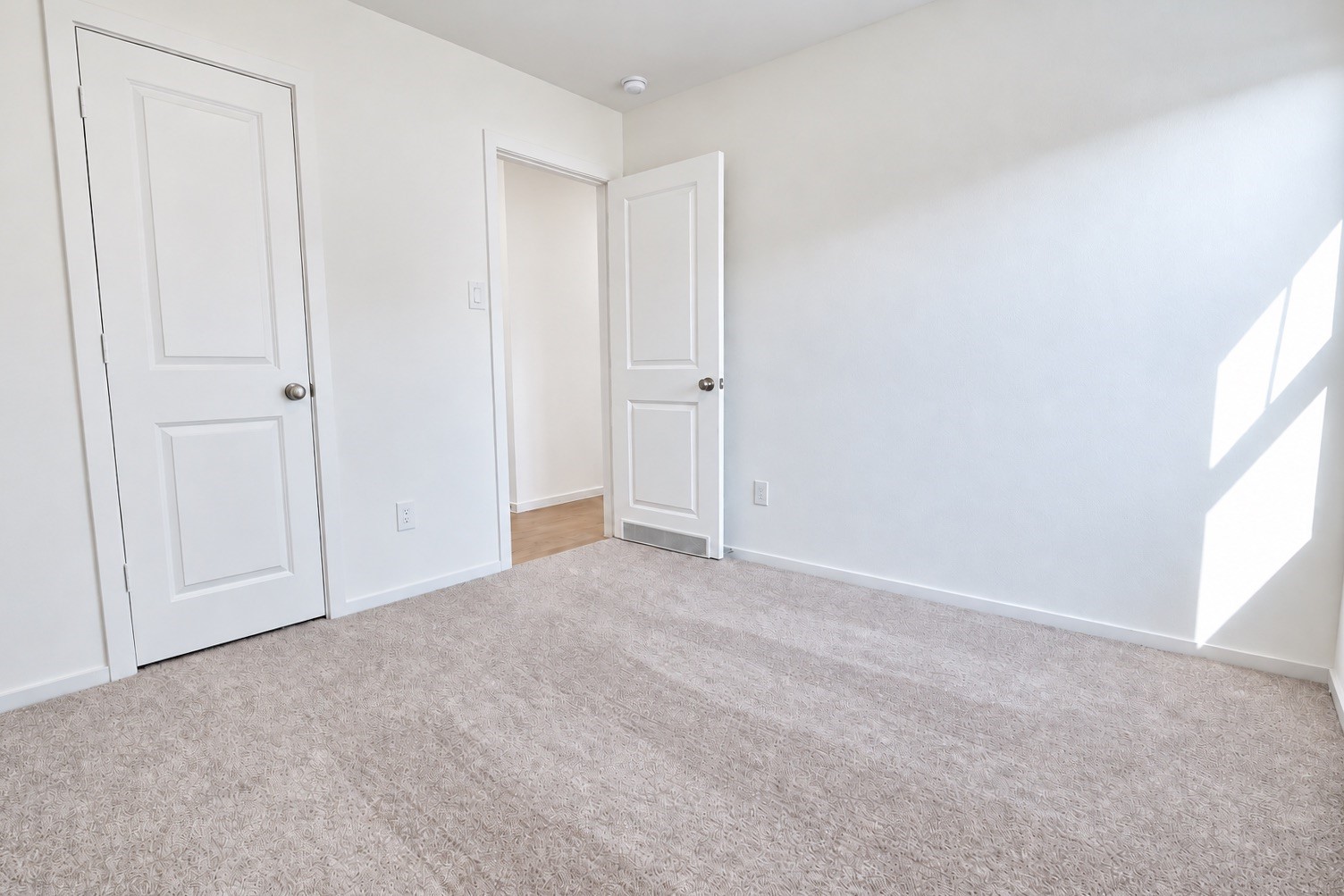 10947 Independence Road Property Photo 9