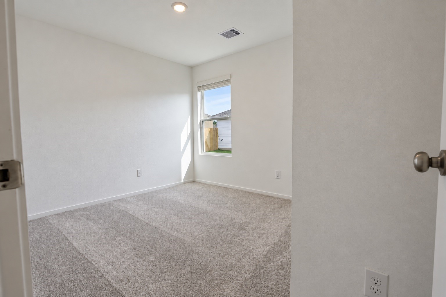 10947 Independence Road Property Photo 11