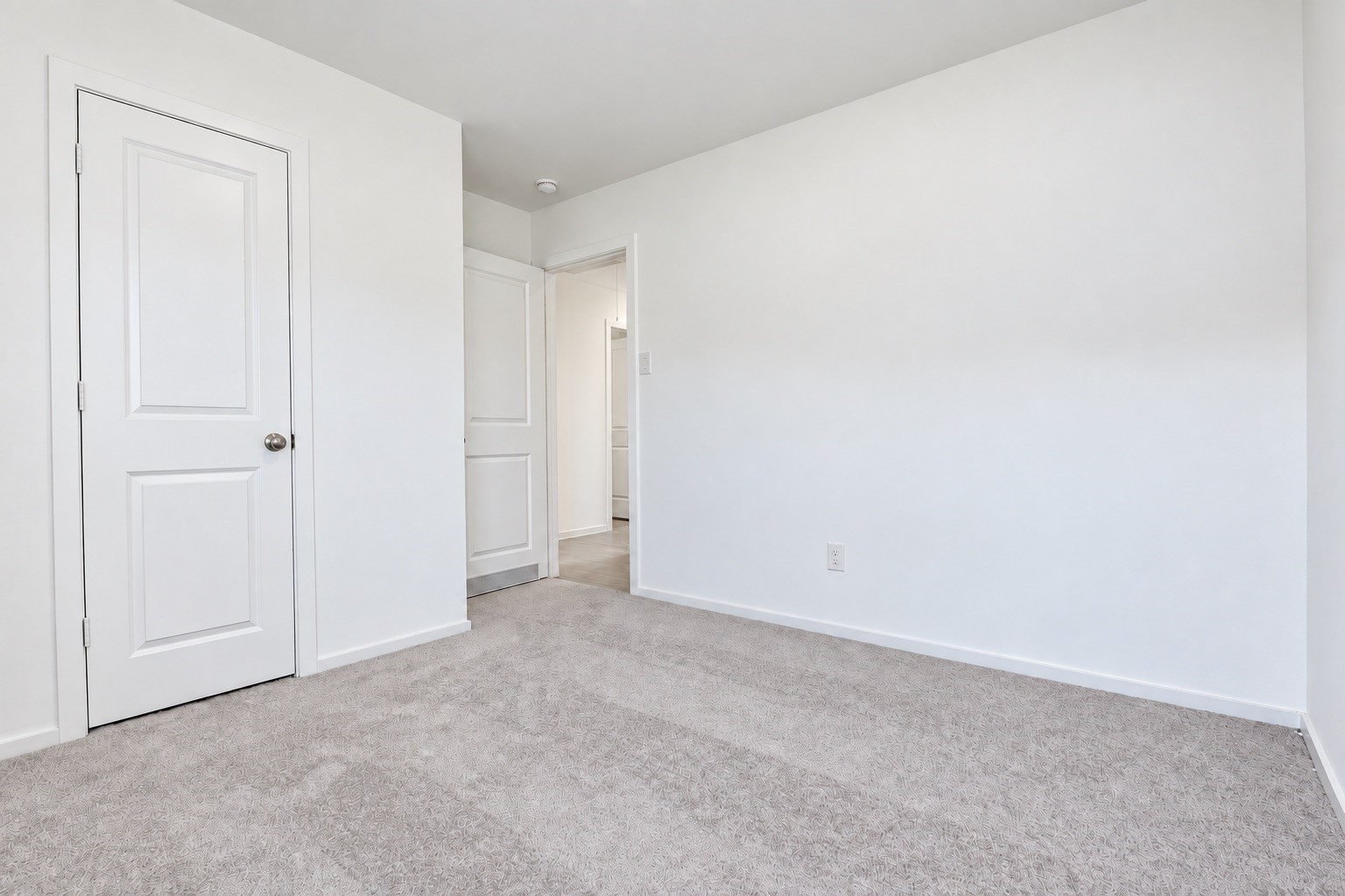 10947 Independence Road Property Photo 12