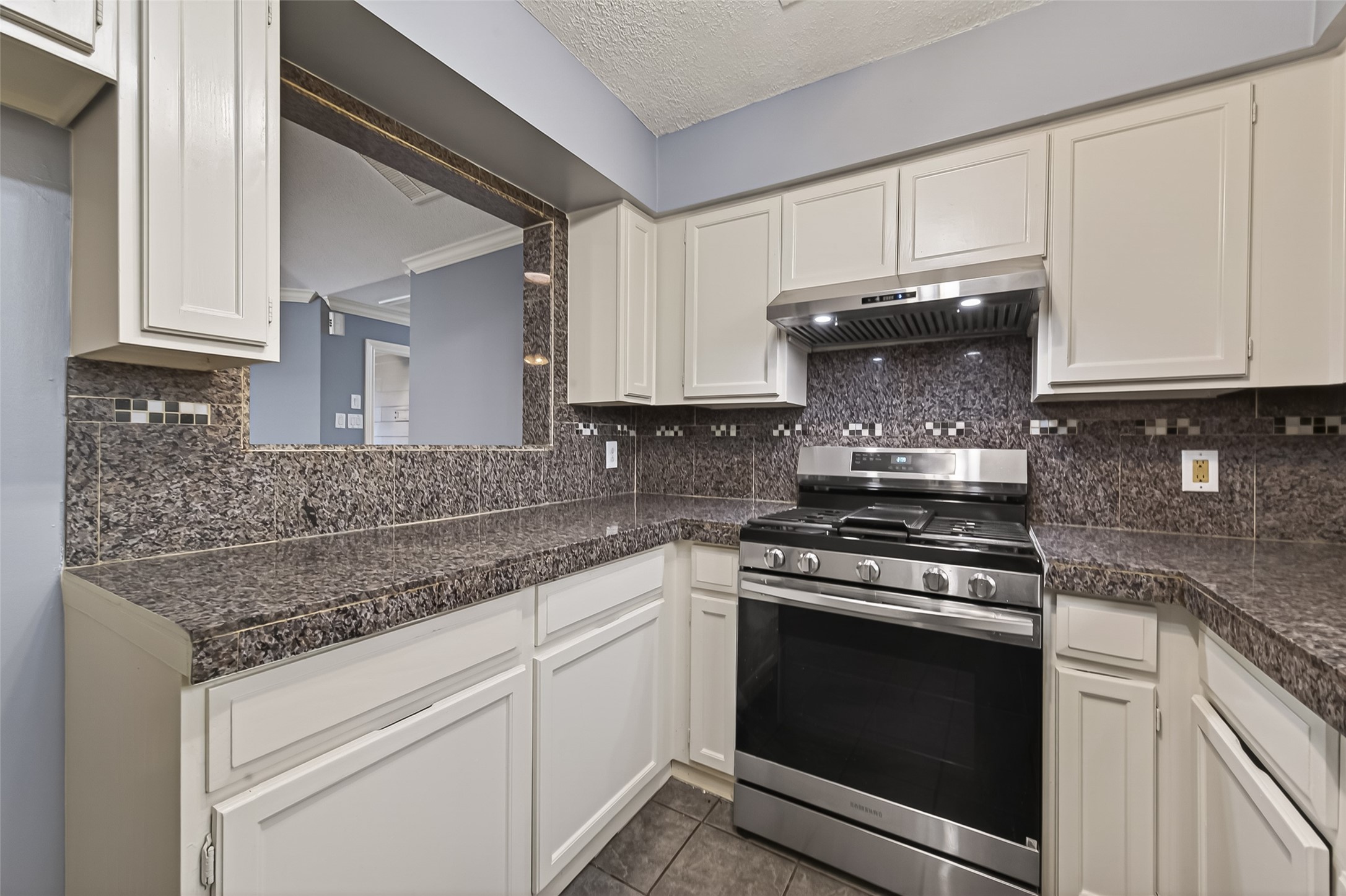 11806 Roandale Drive Property Photo 10