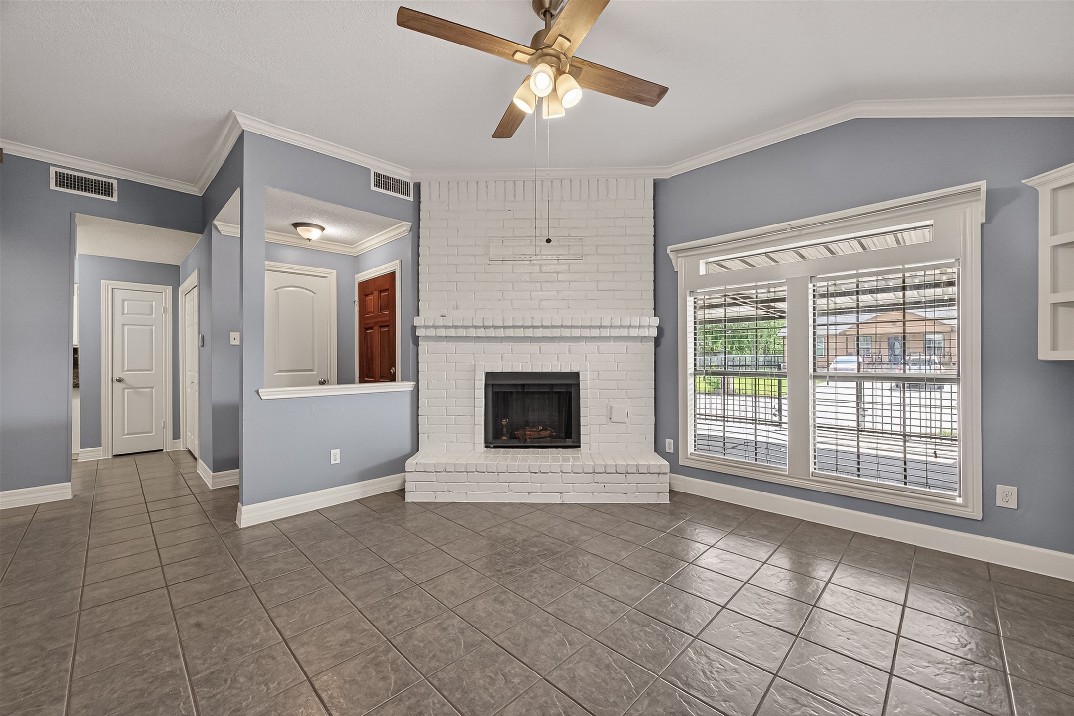 11806 Roandale Drive Property Photo 12