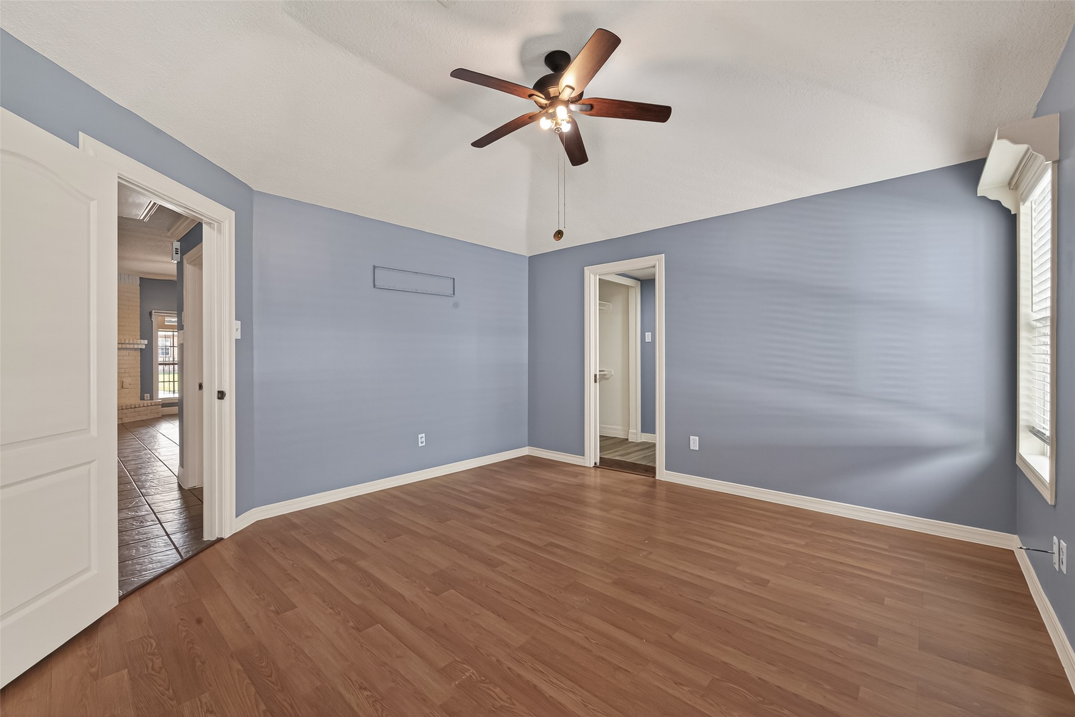 11806 Roandale Drive Property Photo 15