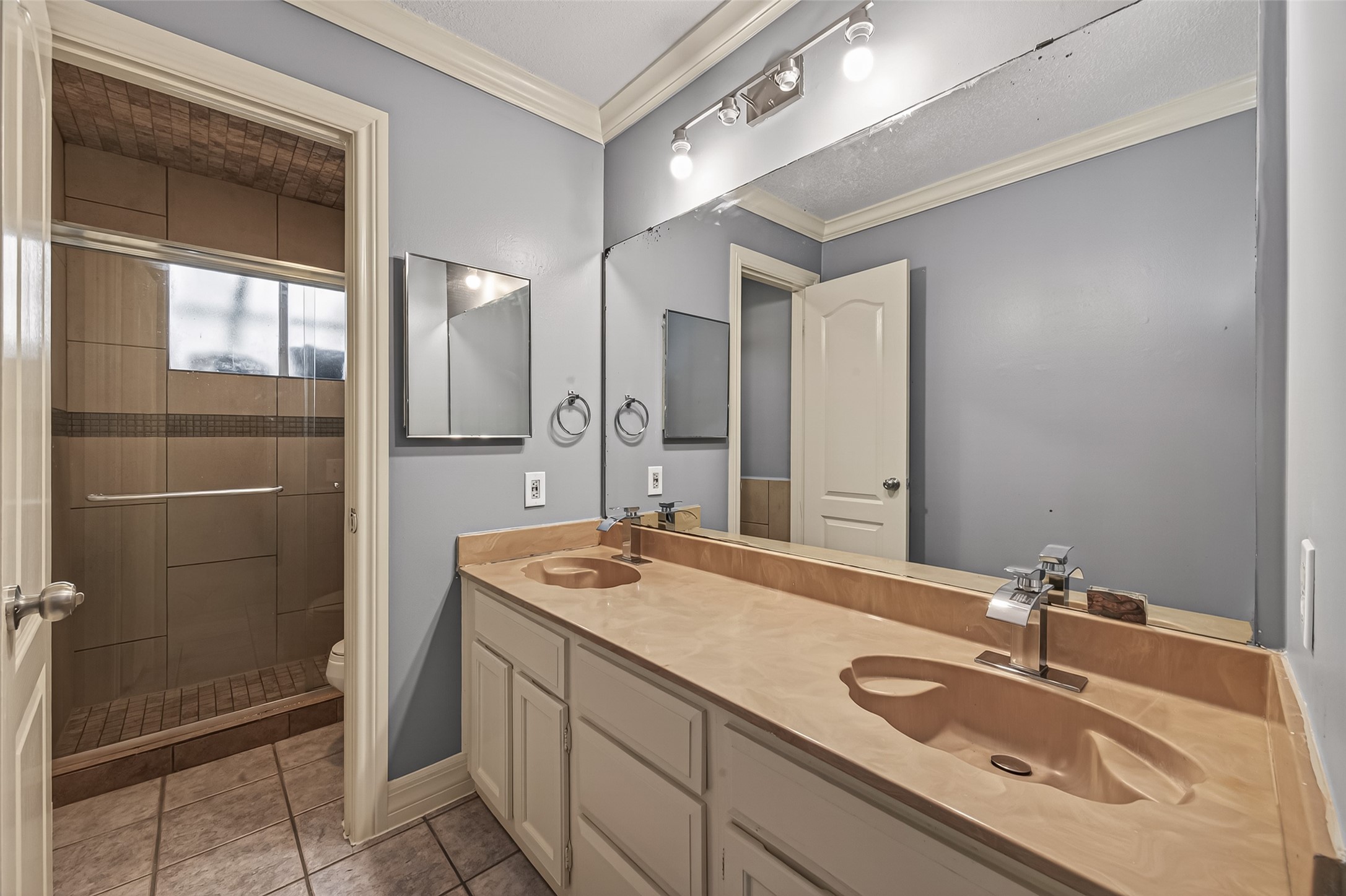 11806 Roandale Drive Property Photo 23
