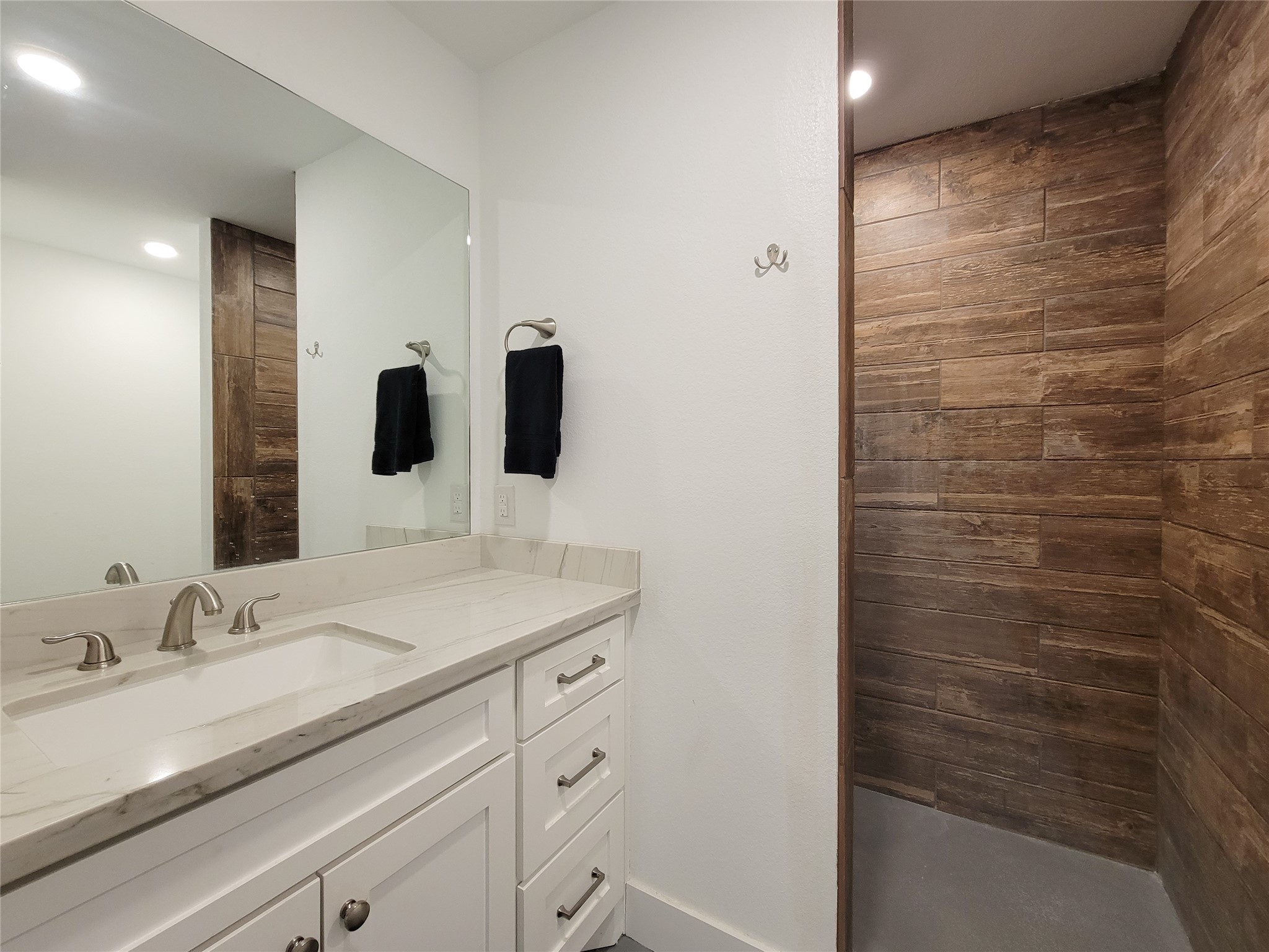 4937 Wolff Road Property Photo 19