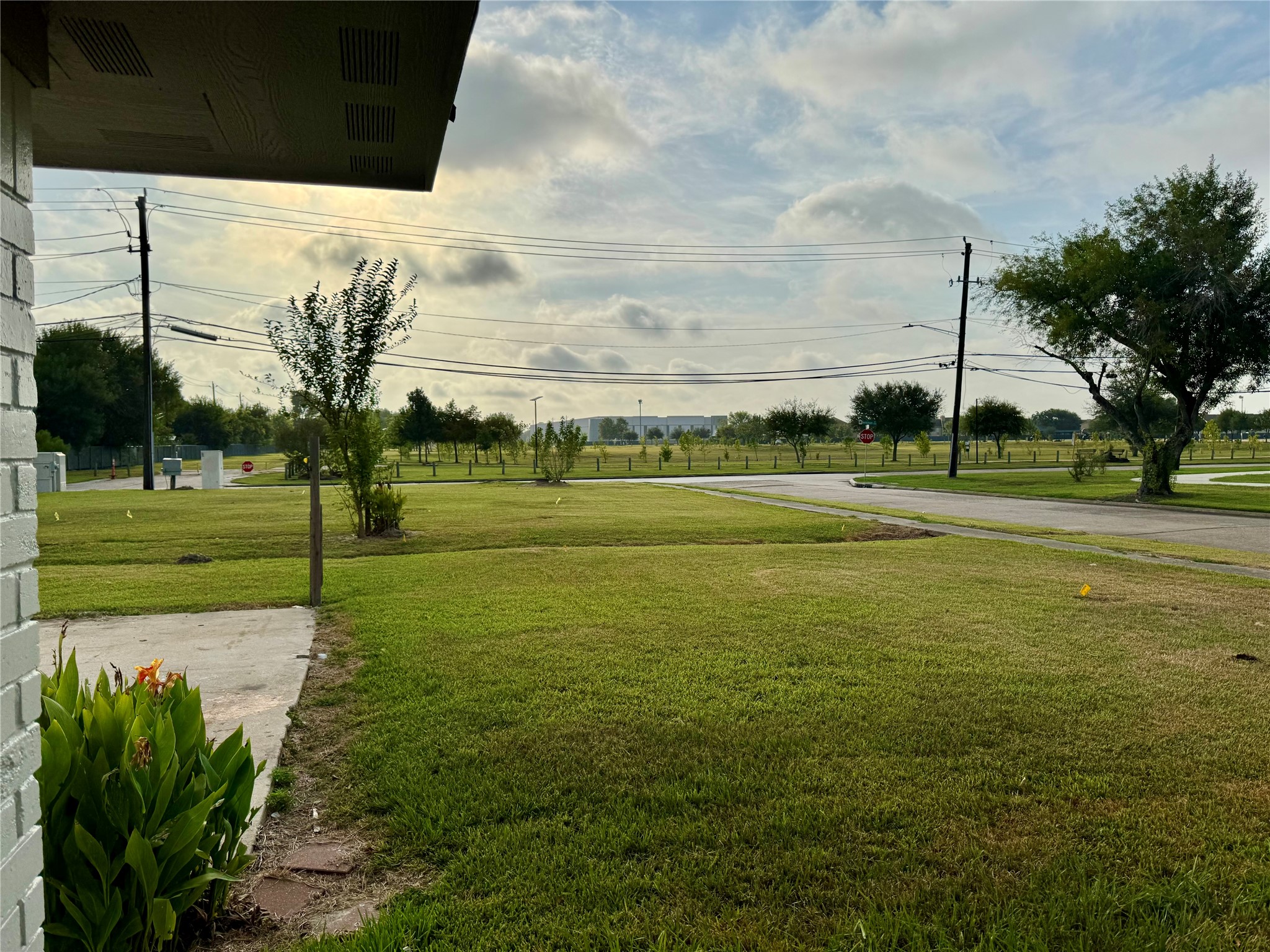 6321 Apache Drive Property Photo 4