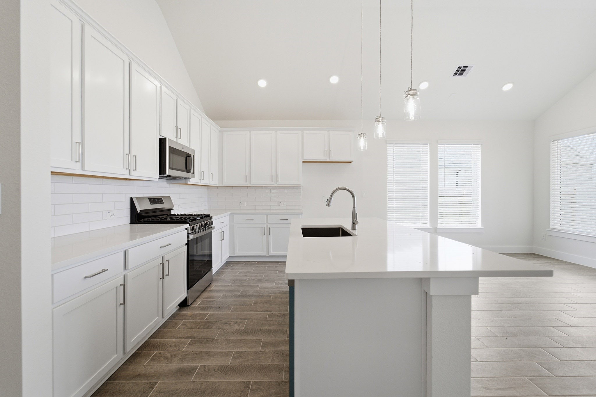 7902 Jasper Meadows Way Property Photo 18