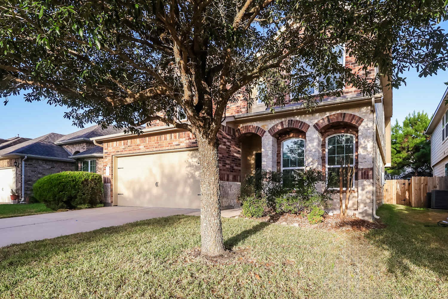 30631 Gardenia Trace Drive Property Photo 4