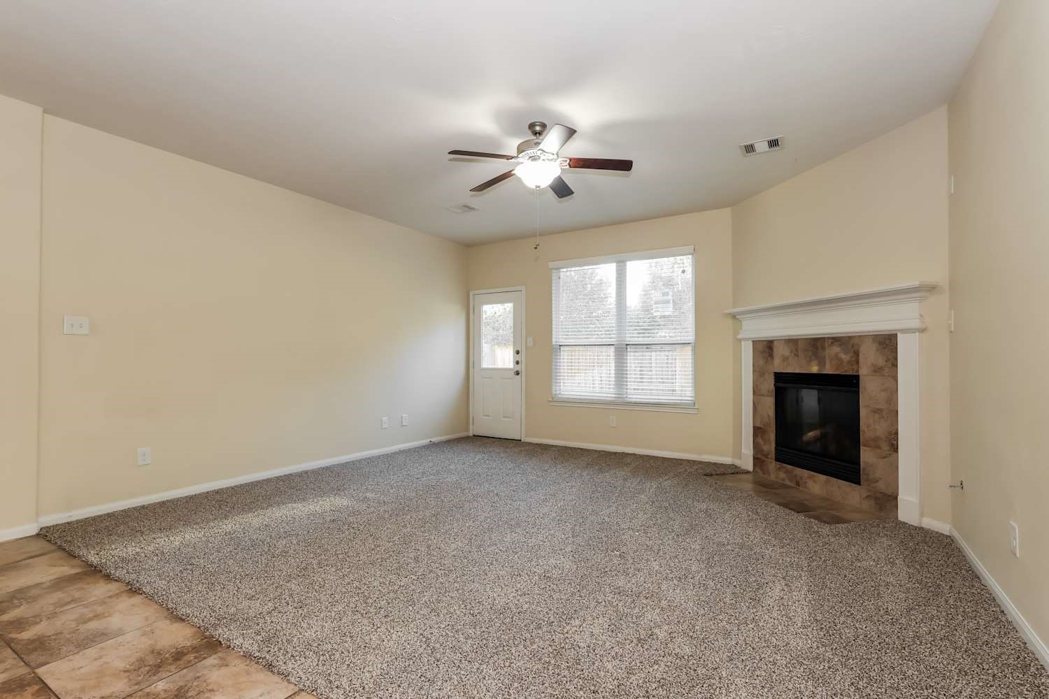 30631 Gardenia Trace Drive Property Photo 5