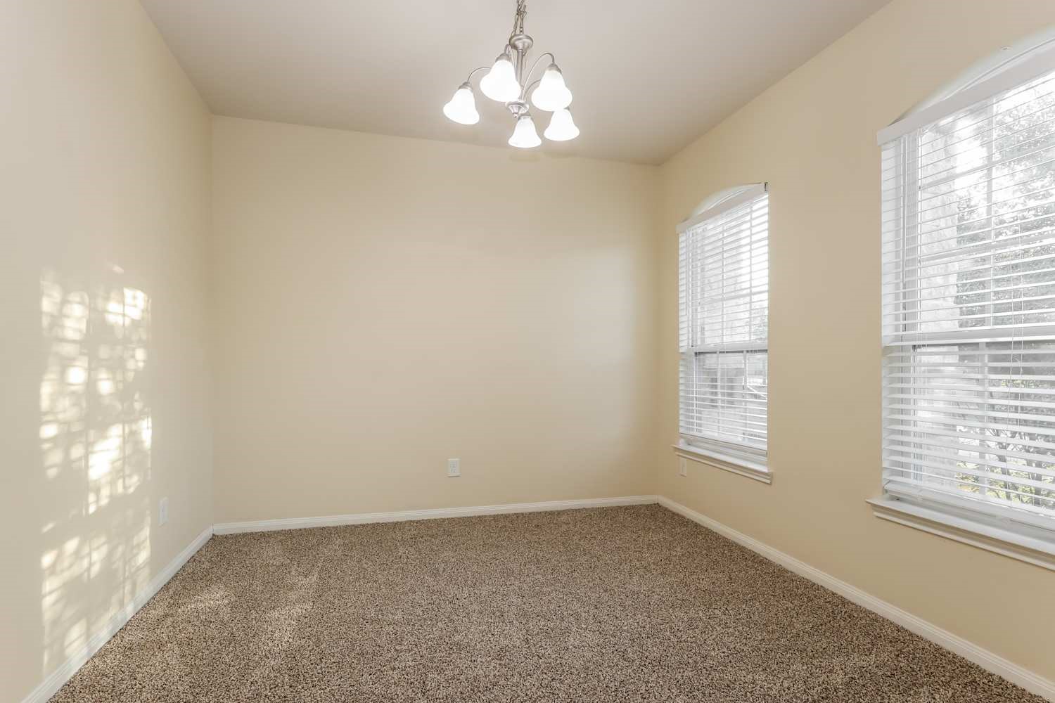 30631 Gardenia Trace Drive Property Photo 7