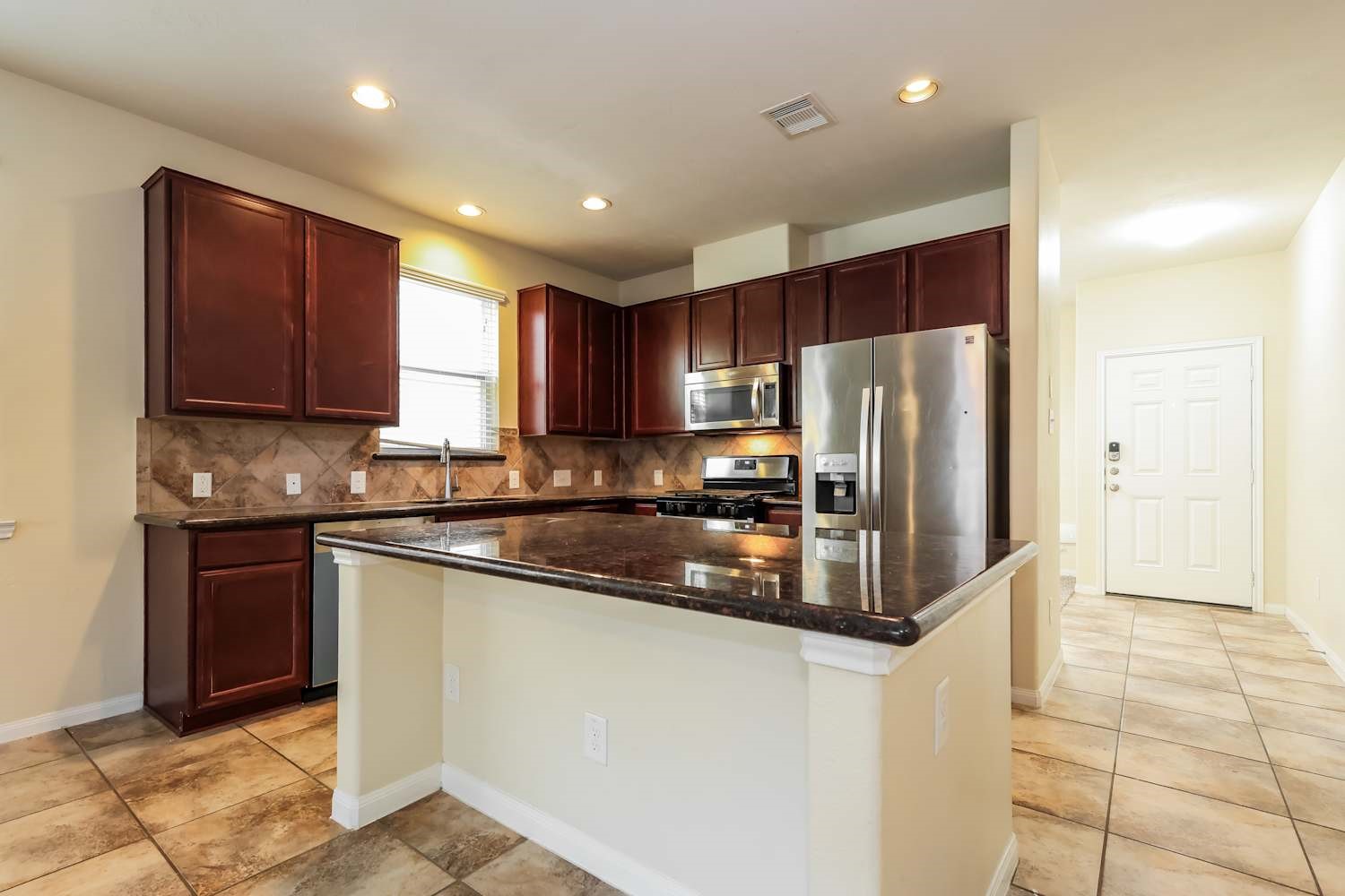 30631 Gardenia Trace Drive Property Photo 8