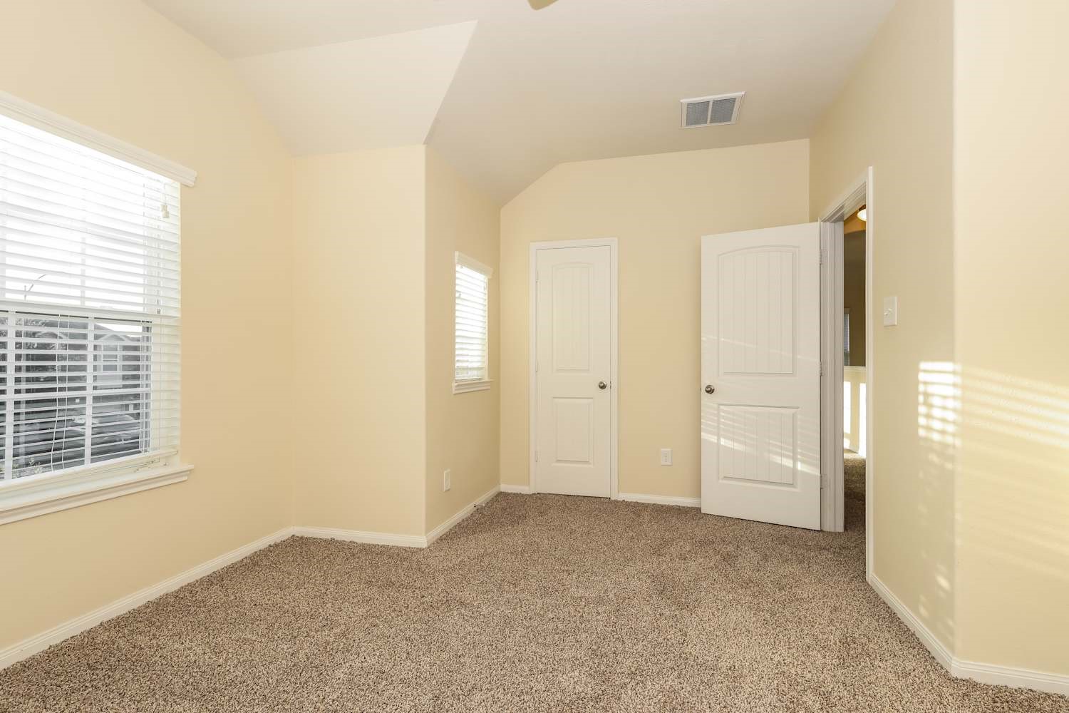 30631 Gardenia Trace Drive Property Photo 12
