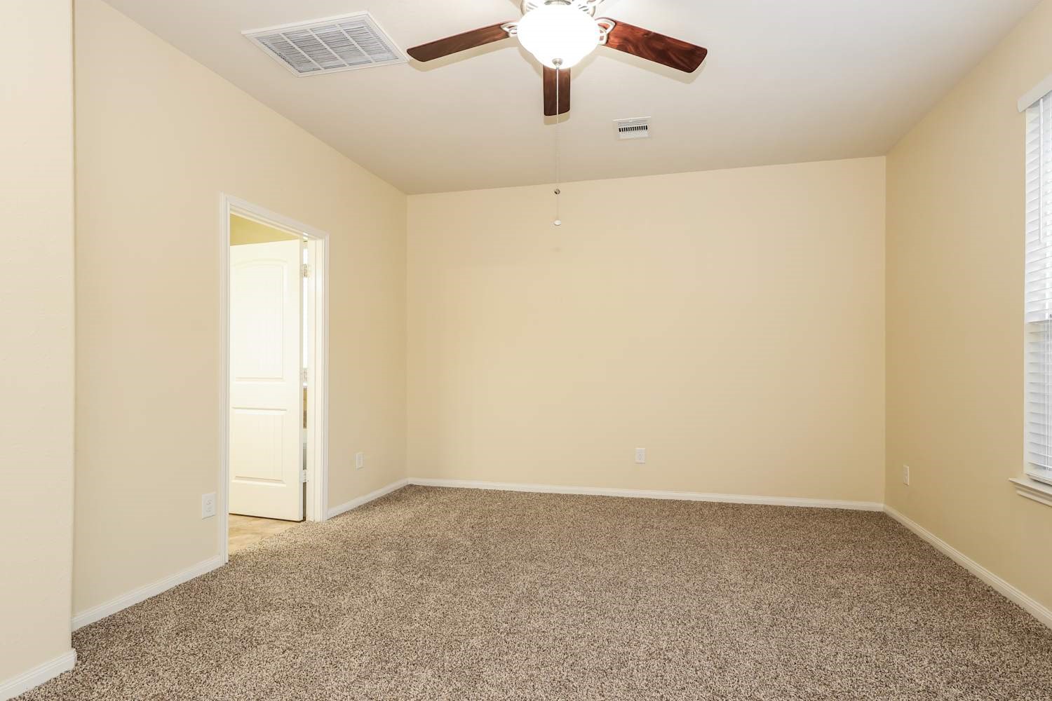 30631 Gardenia Trace Drive Property Photo 14