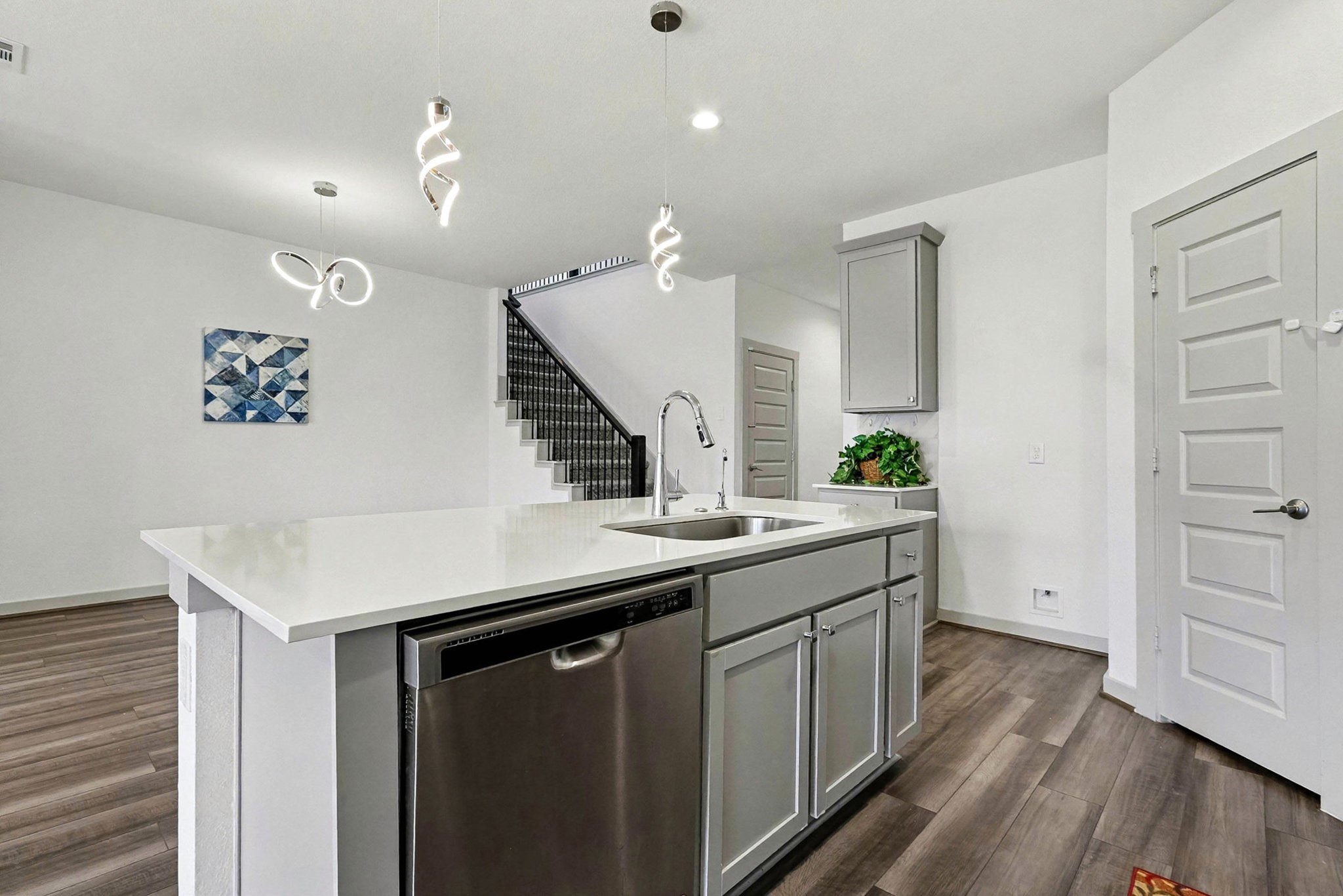 7419 Rainham Valley Lane Property Photo 13