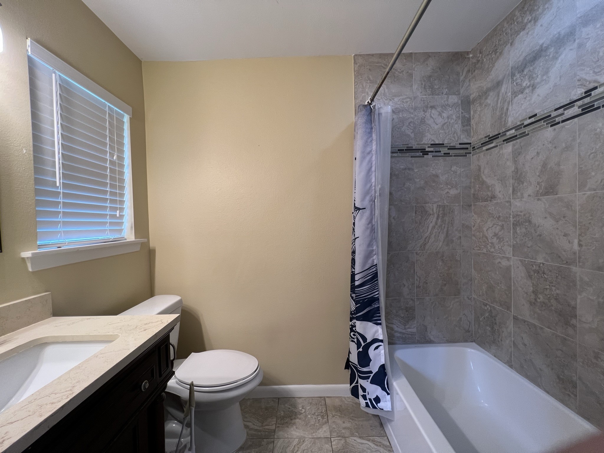 9619 Beverlyhill Street Property Photo 12