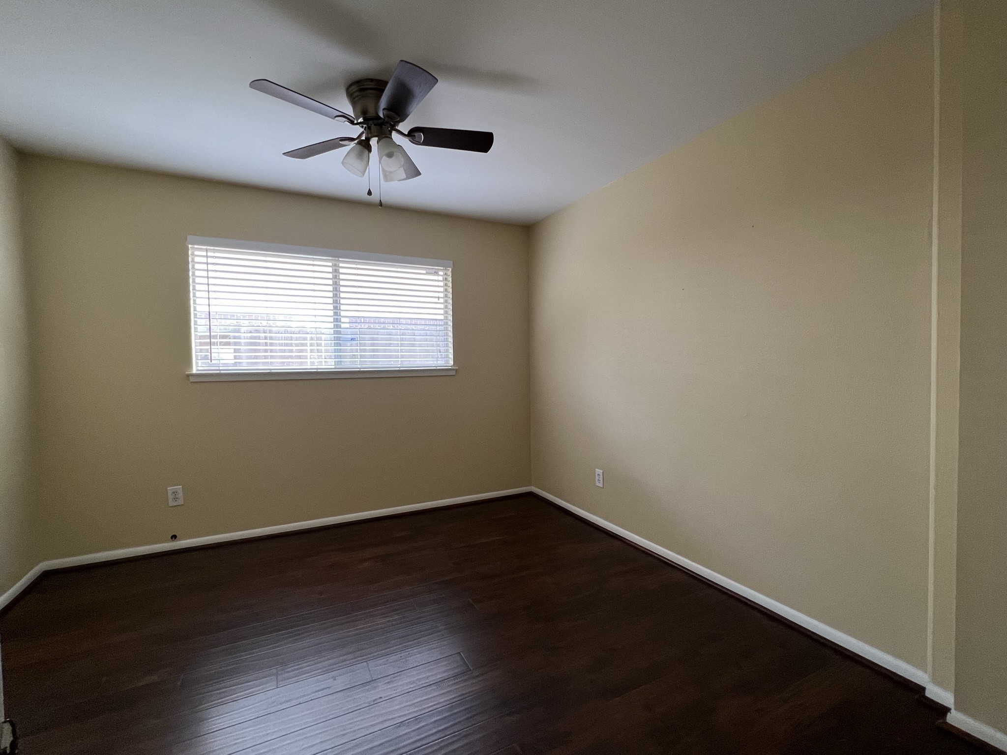 9619 Beverlyhill Street Property Photo 14