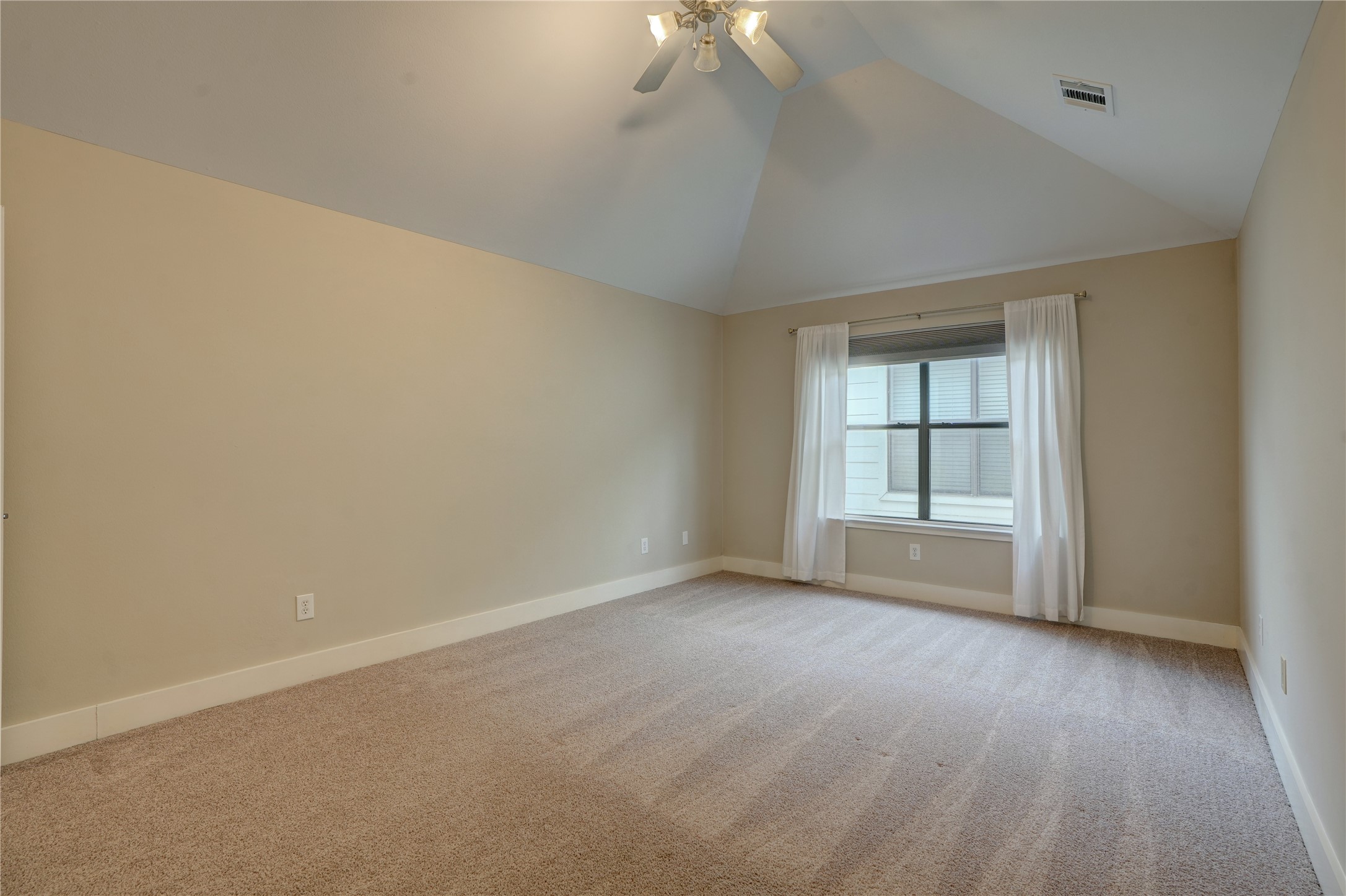 5911 Petty Street Property Photo 37