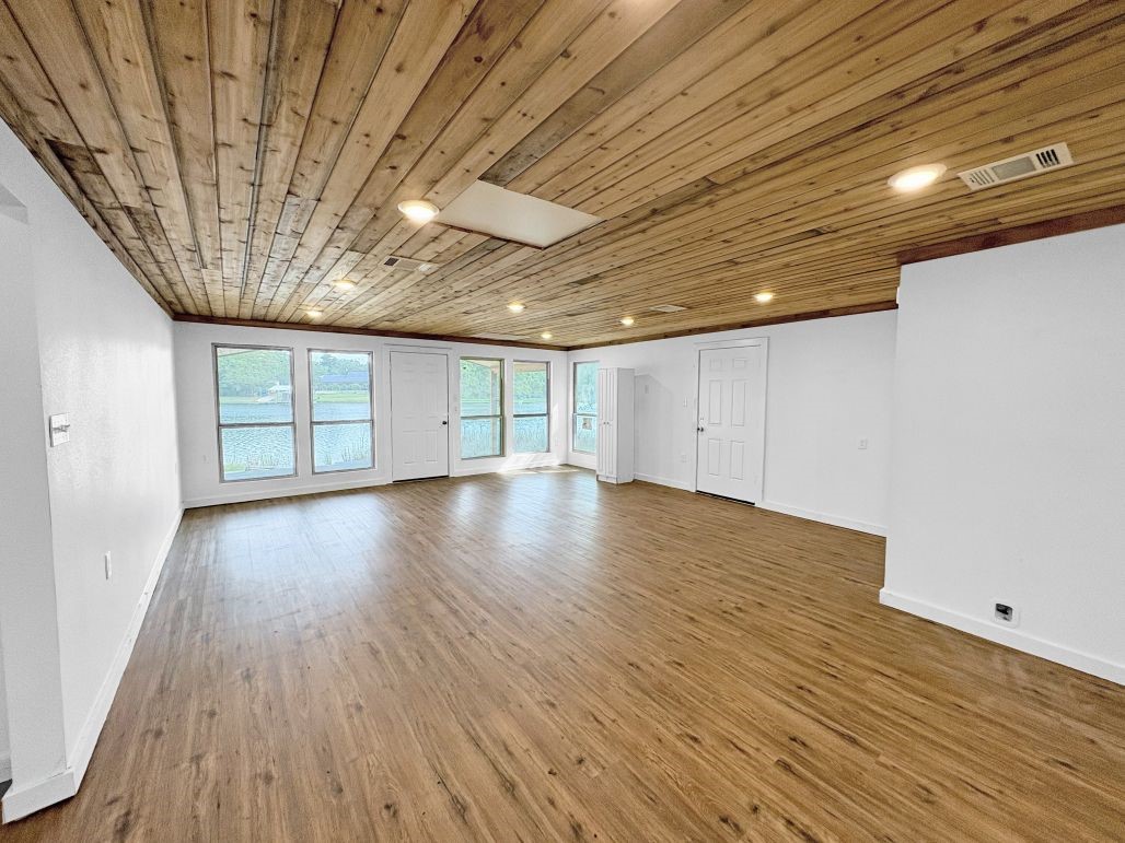 106 Caddo Property Photo 5