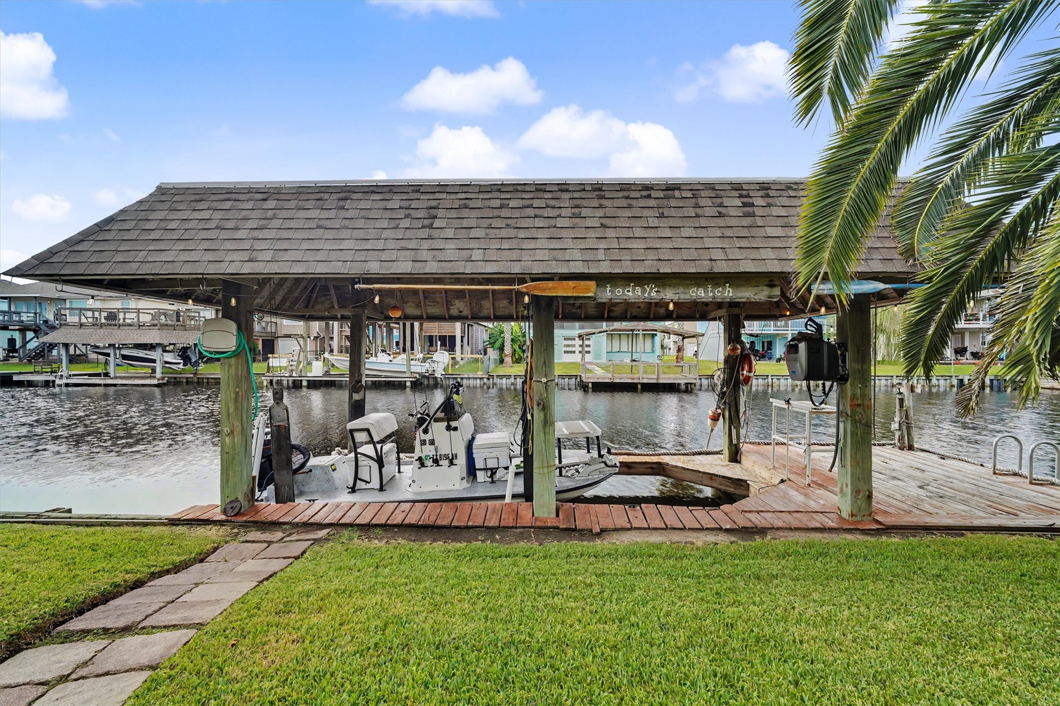 531 Pompano Street Property Photo 3