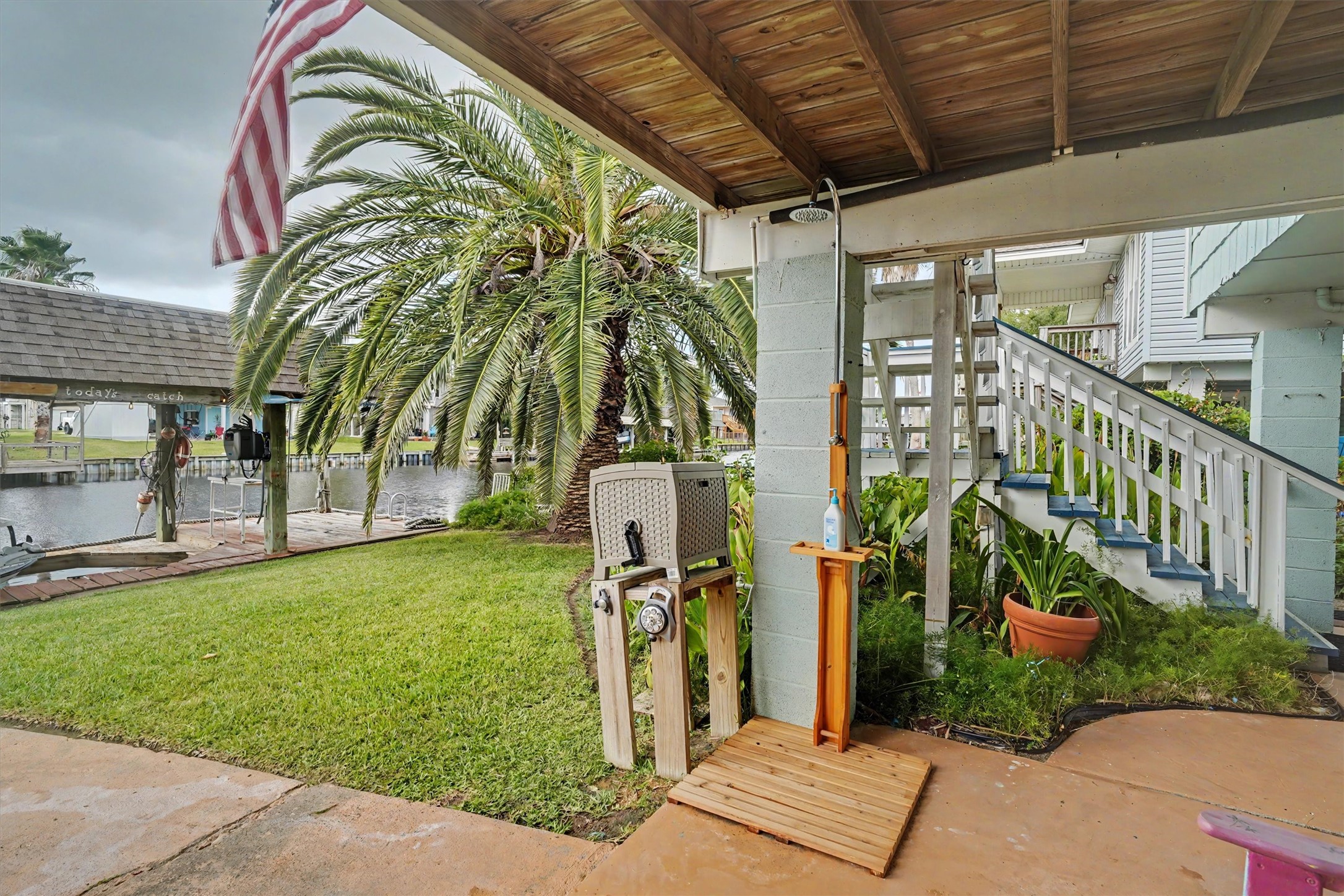 531 Pompano Street Property Photo 25