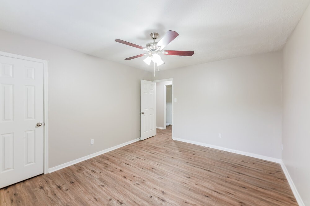 5515 Deer Timbers Trail Property Photo 13