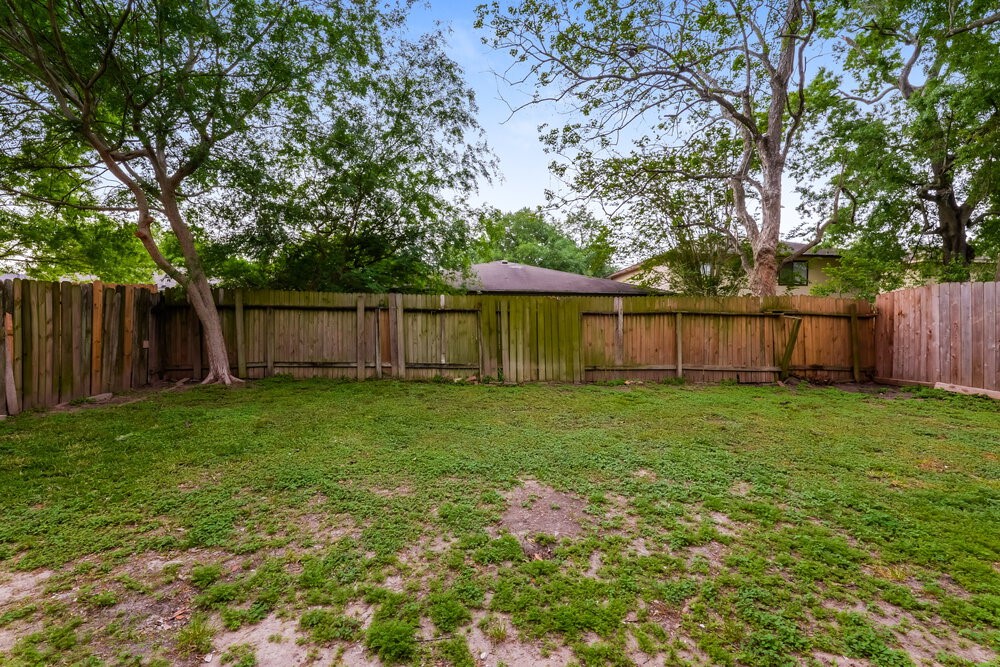 5515 Deer Timbers Trail Property Photo 17